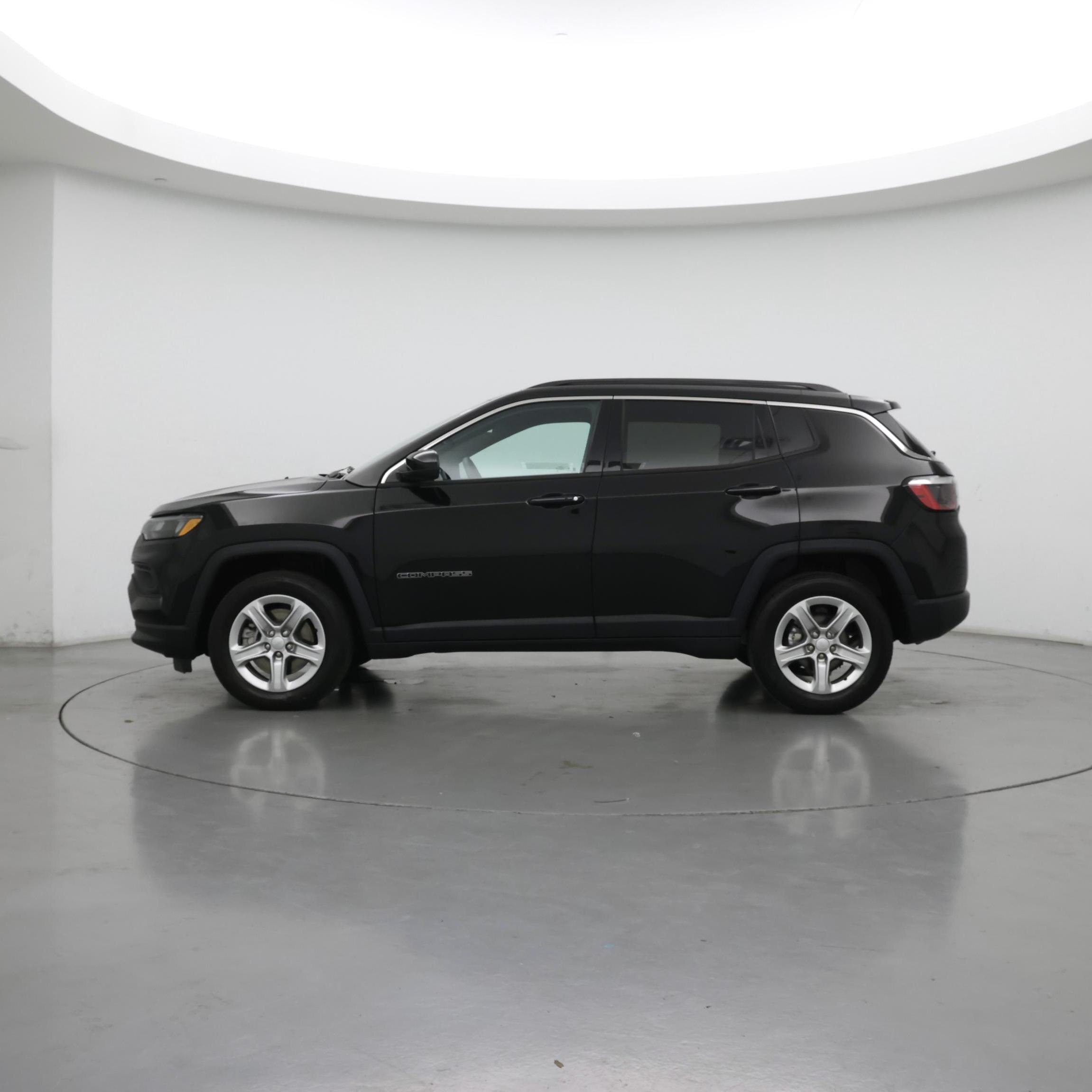 Thumbnail: 2023 Jeep Compass - 3