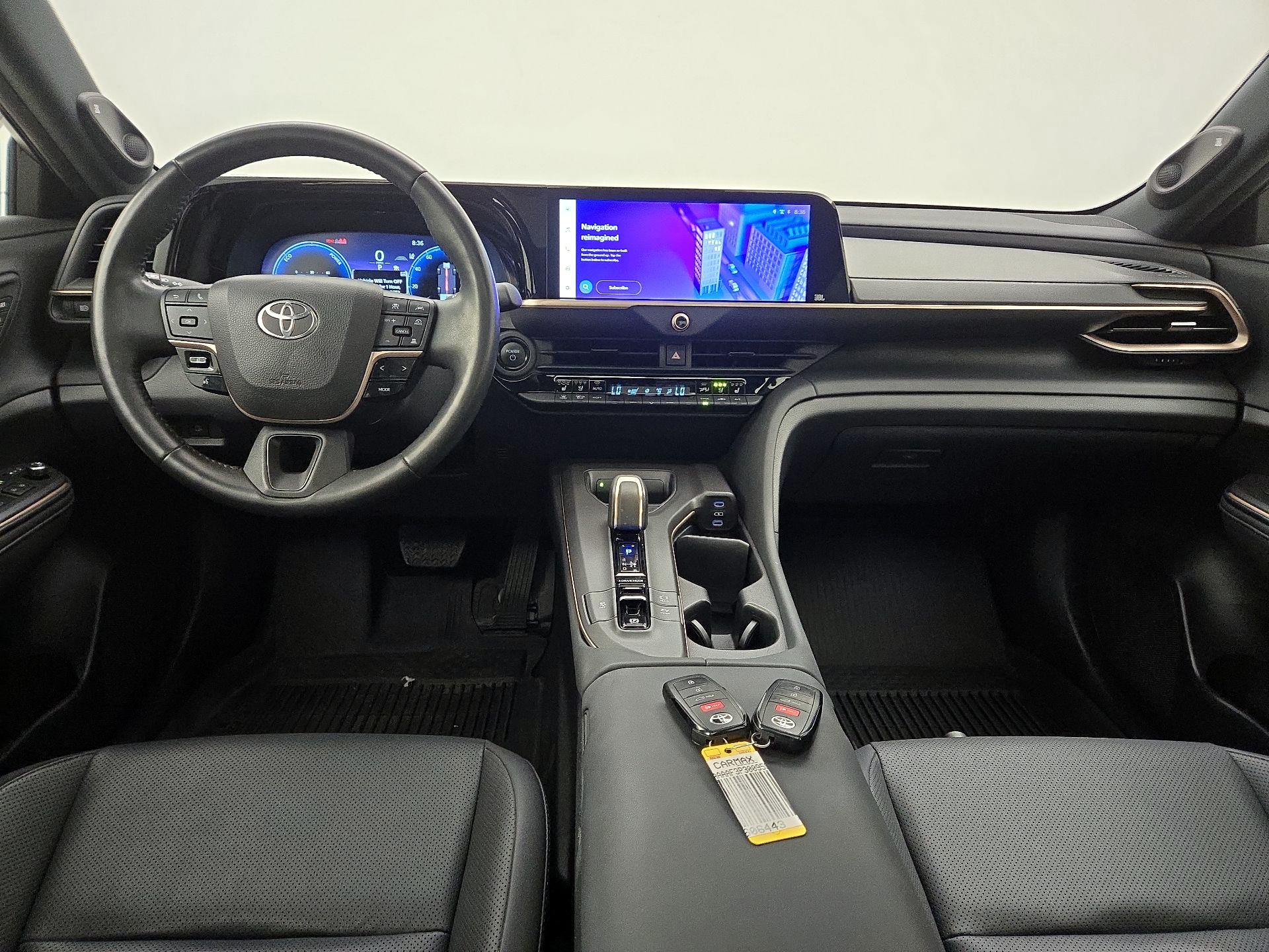 Thumbnail: 2023 Toyota Crown - 9