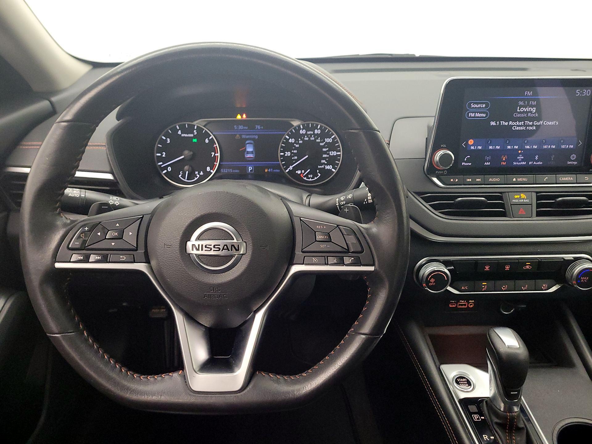 Thumbnail: 2022 Nissan Altima - 10