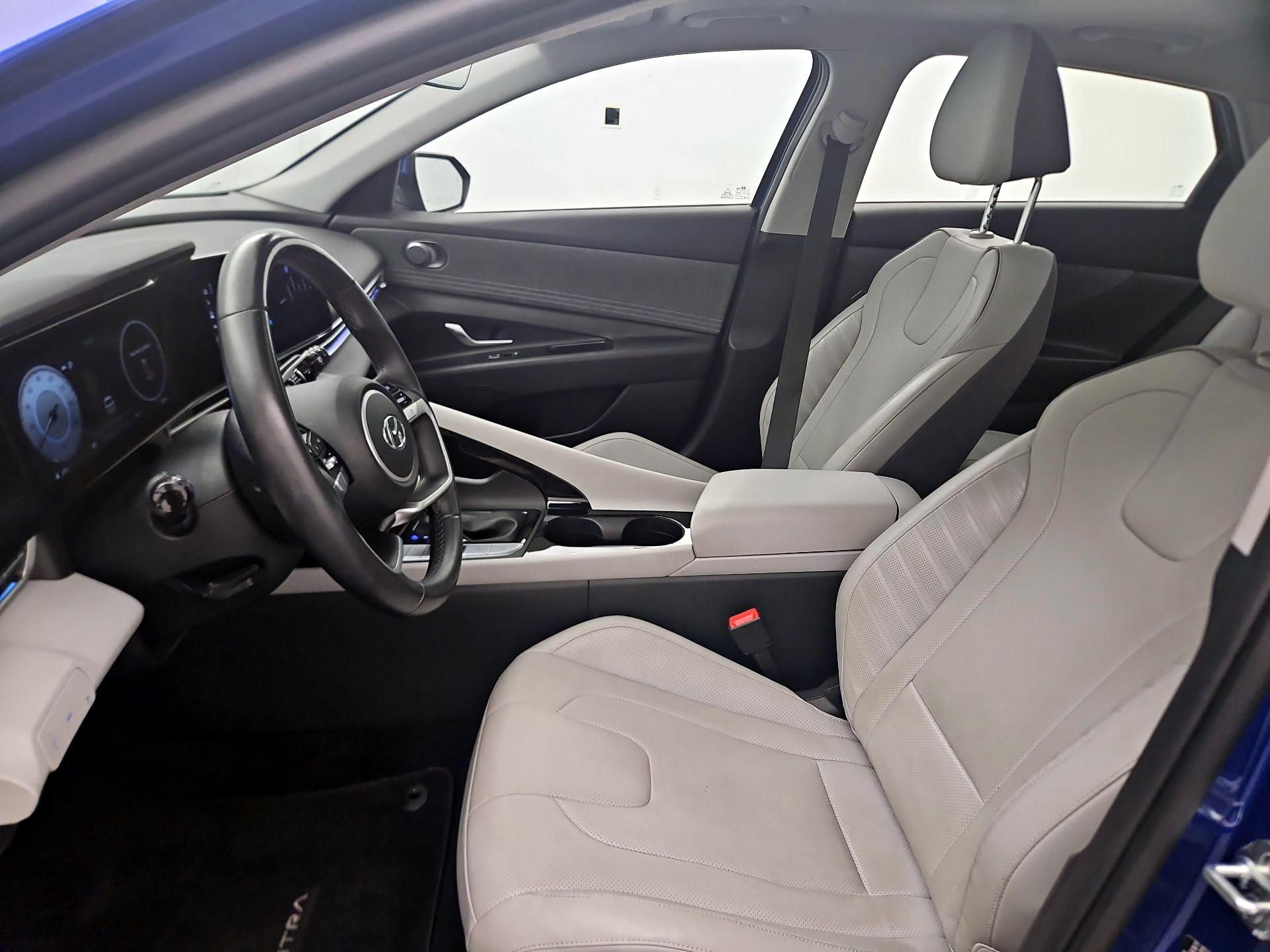Thumbnail: 2023 Hyundai Elantra - 11