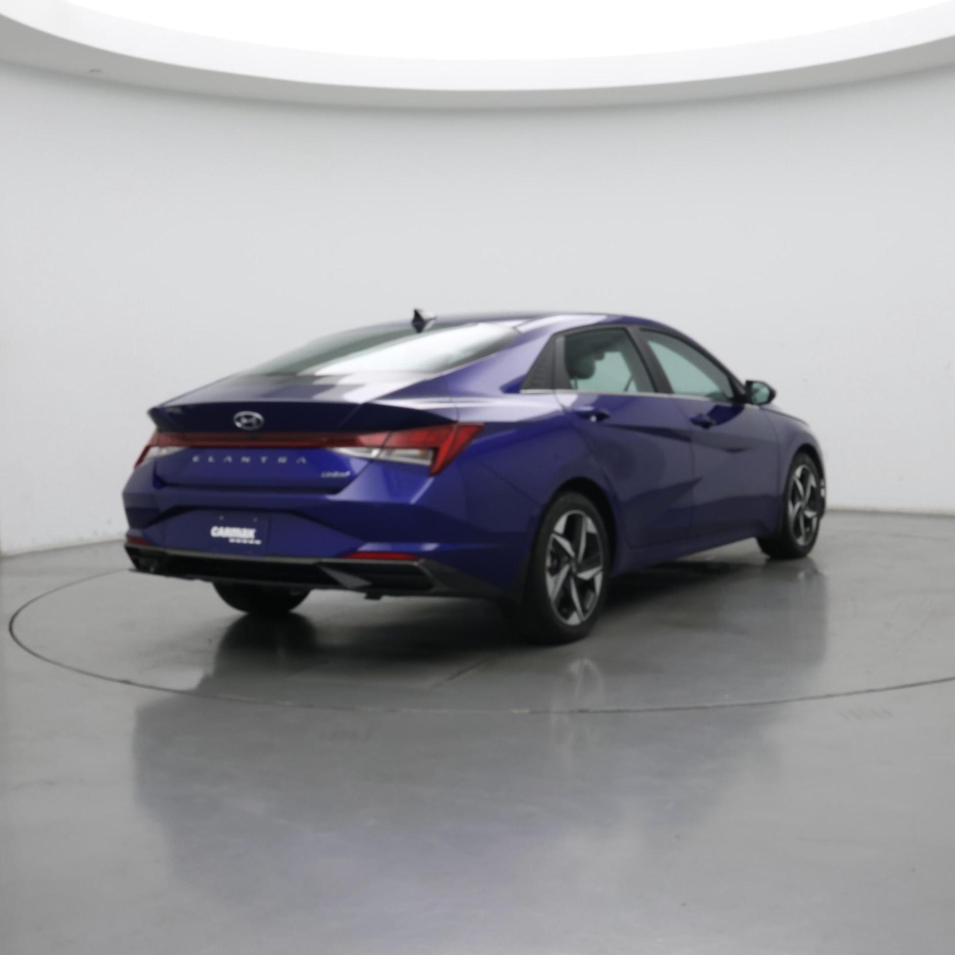 Thumbnail: 2023 Hyundai Elantra - 8