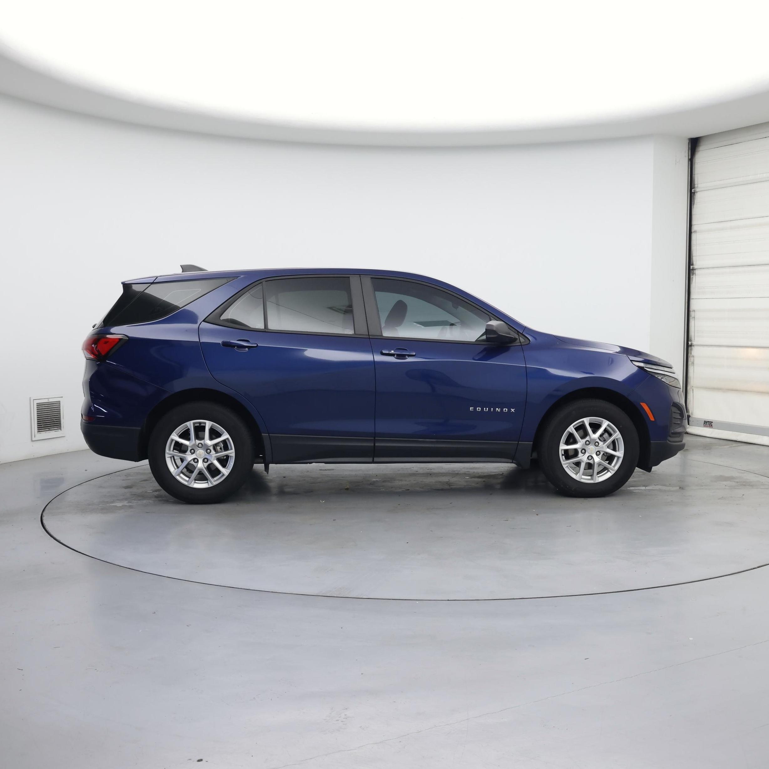 Thumbnail: 2023 Chevrolet Equinox - 7