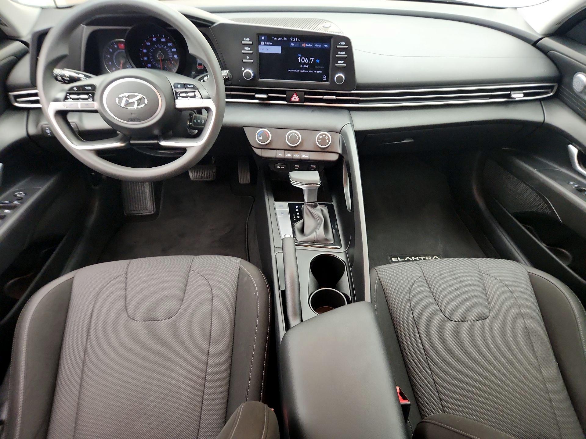 Thumbnail: 2023 Hyundai Elantra - 9