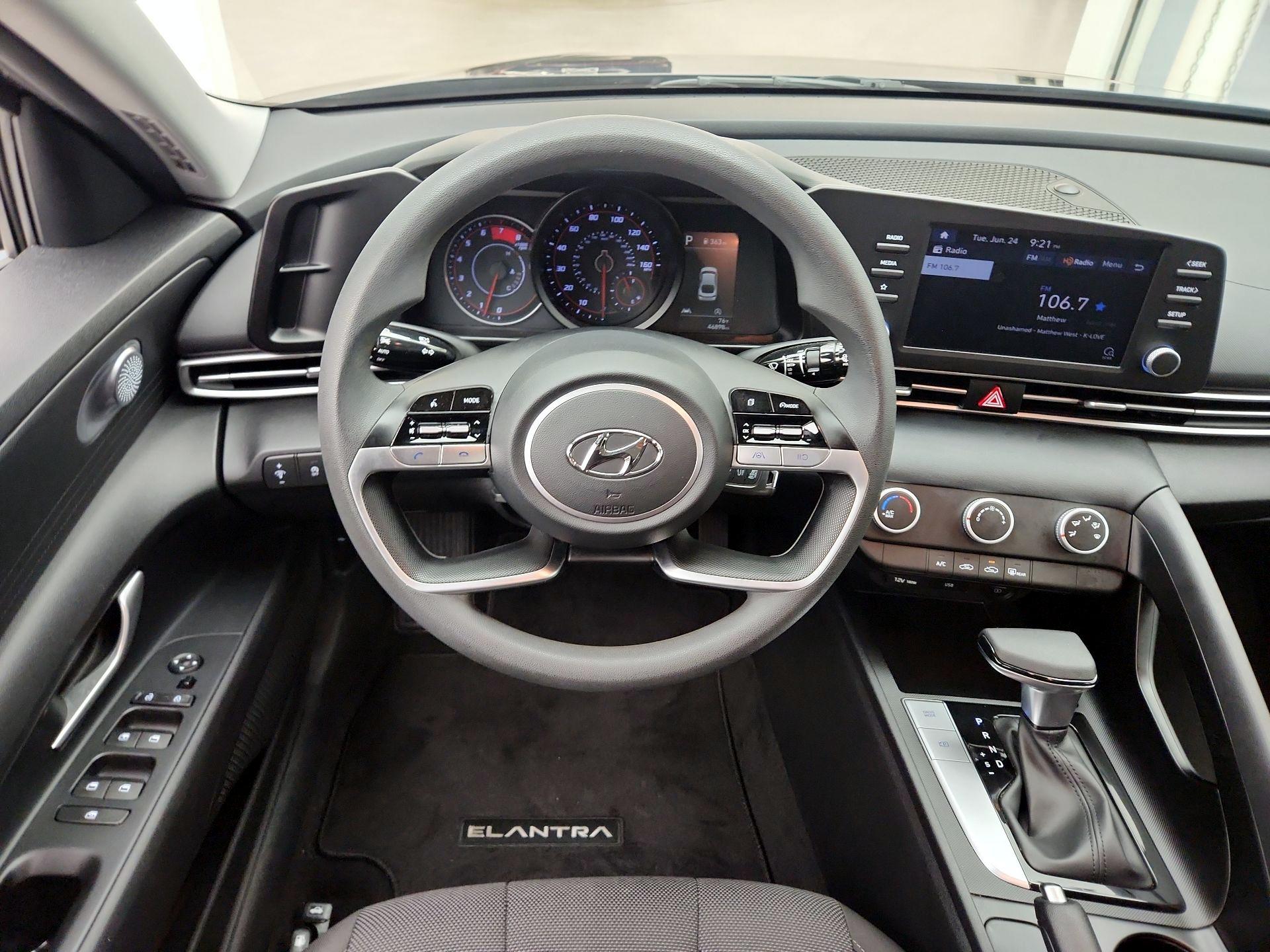 Thumbnail: 2023 Hyundai Elantra - 10