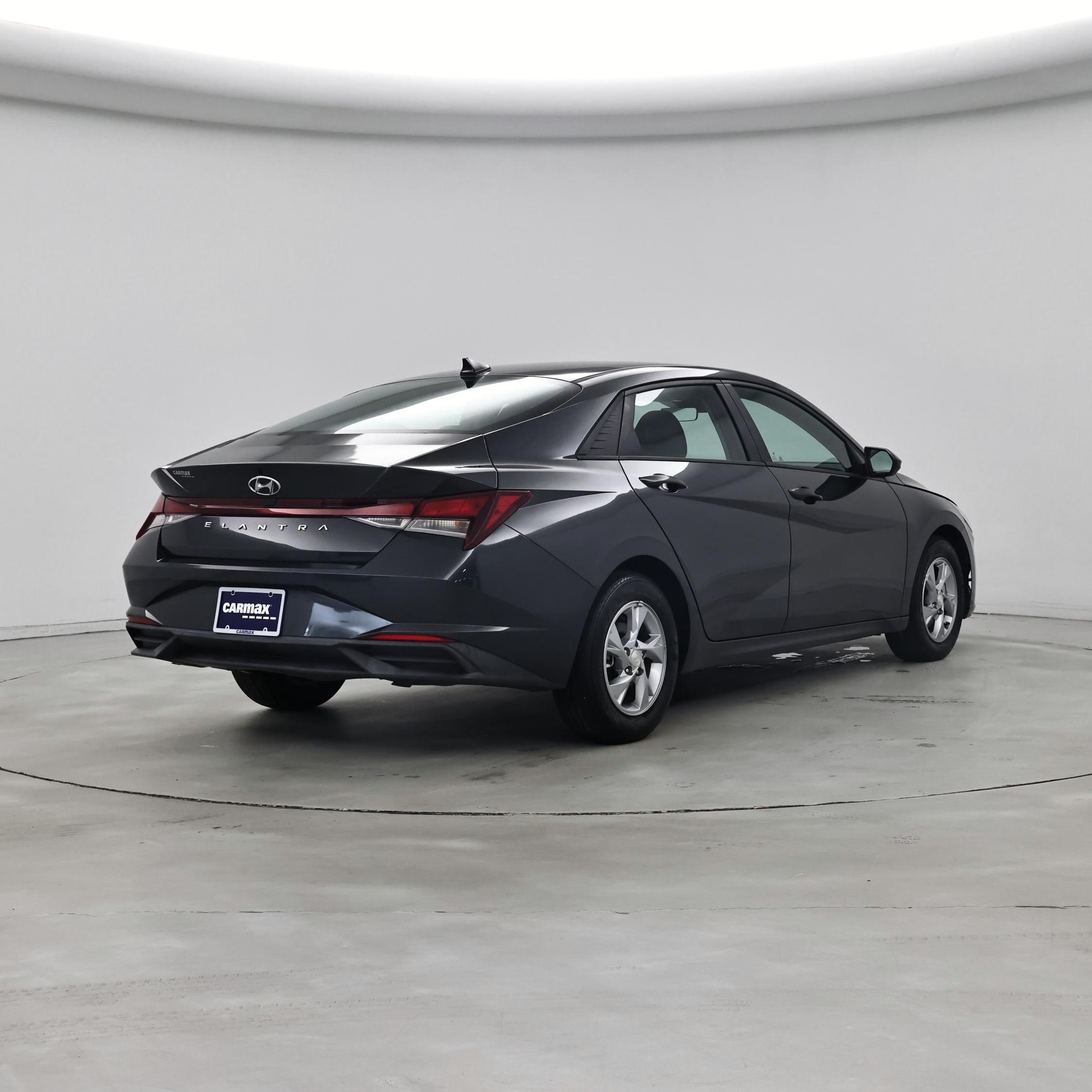 Thumbnail: 2023 Hyundai Elantra - 8