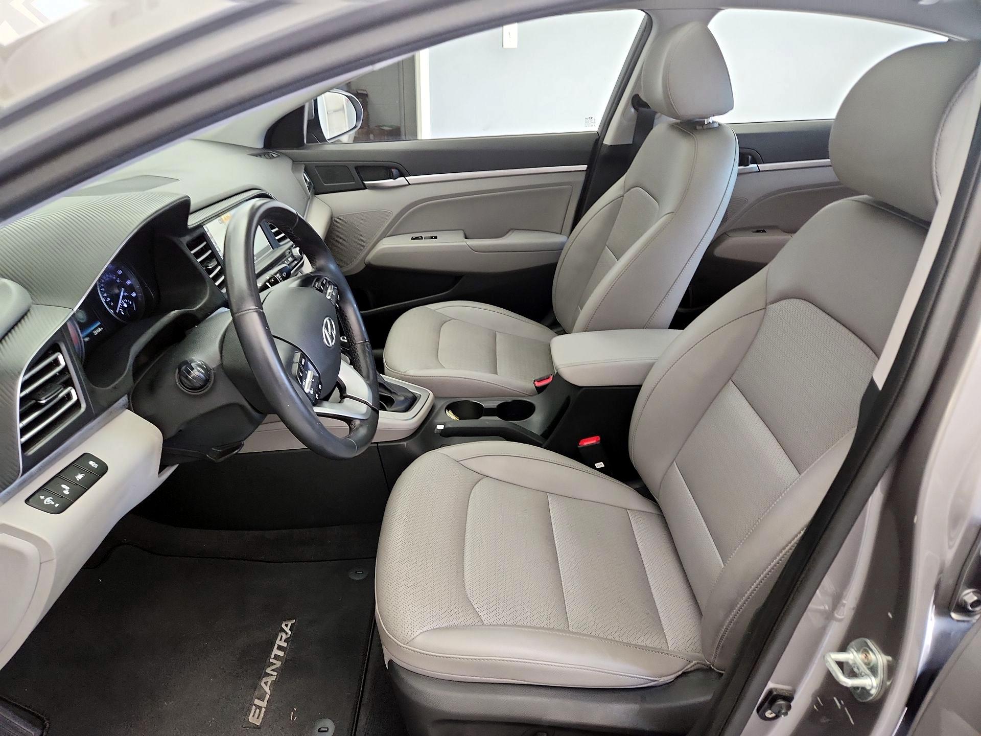Thumbnail: 2020 Hyundai Elantra - 11