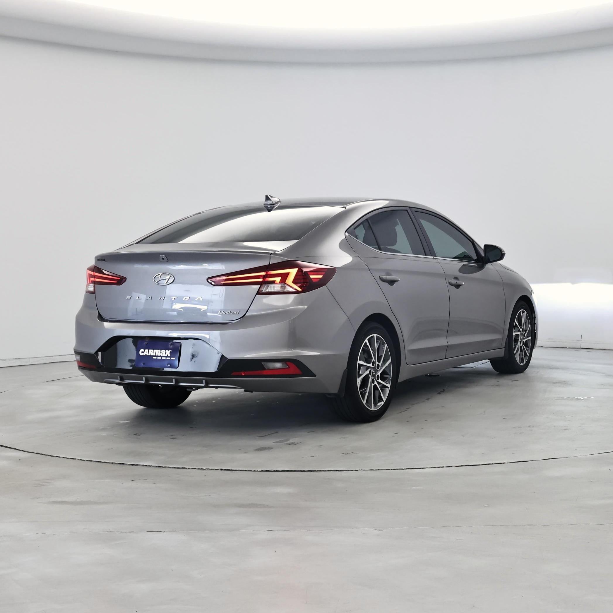 Thumbnail: 2020 Hyundai Elantra - 8