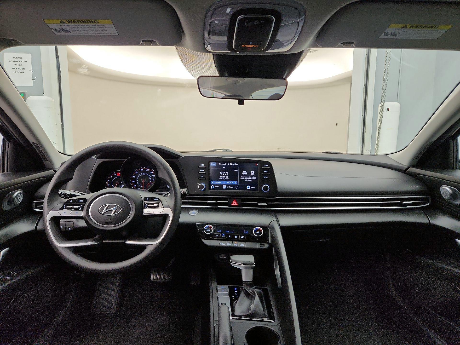 Thumbnail: 2021 Hyundai Elantra - 9