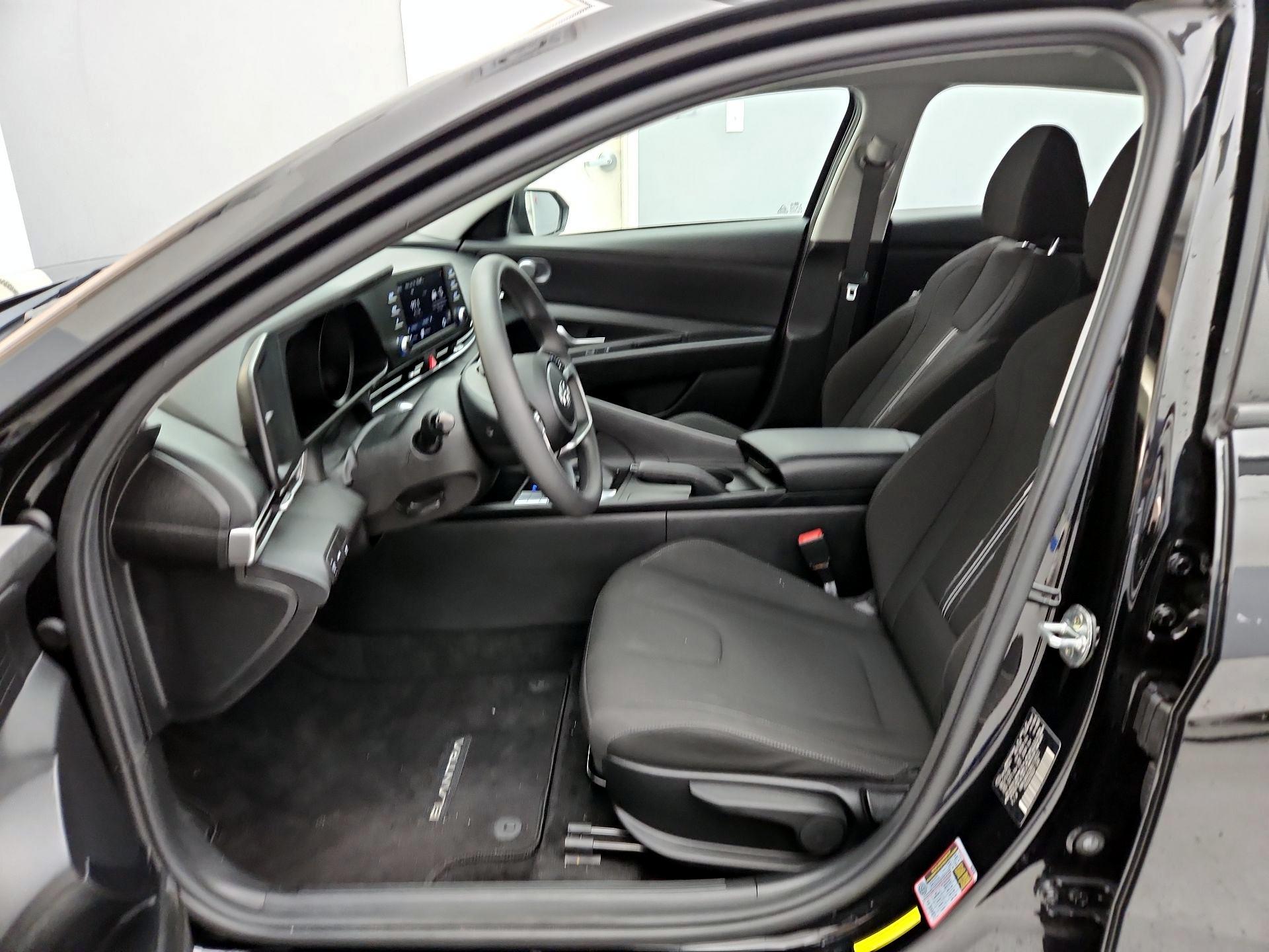 Thumbnail: 2021 Hyundai Elantra - 11