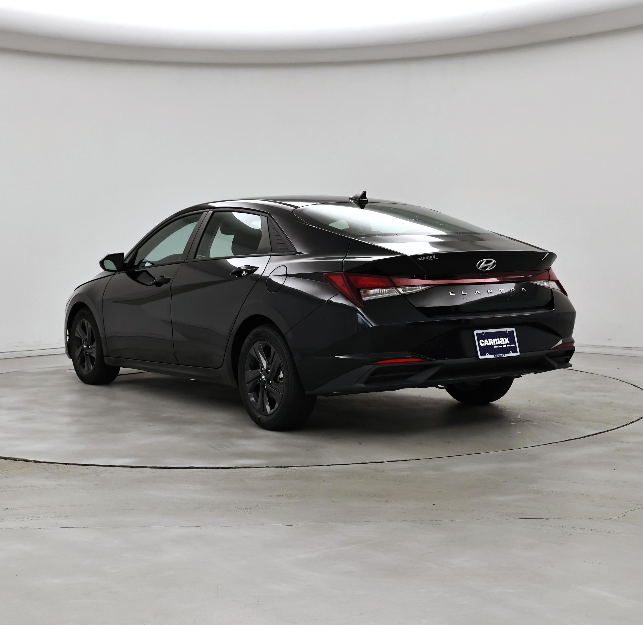 Thumbnail: 2021 Hyundai Elantra - 2