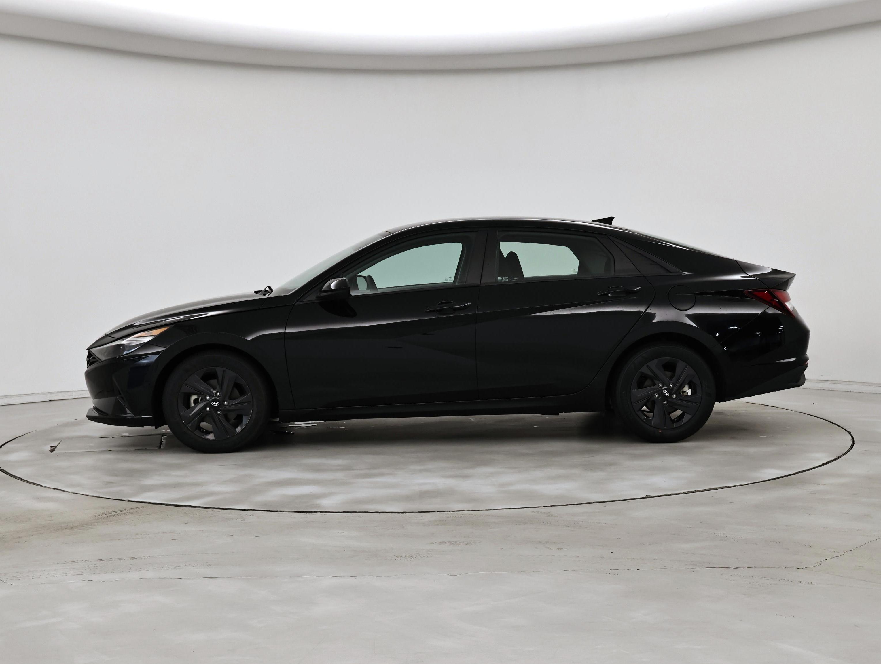 Thumbnail: 2021 Hyundai Elantra - 3