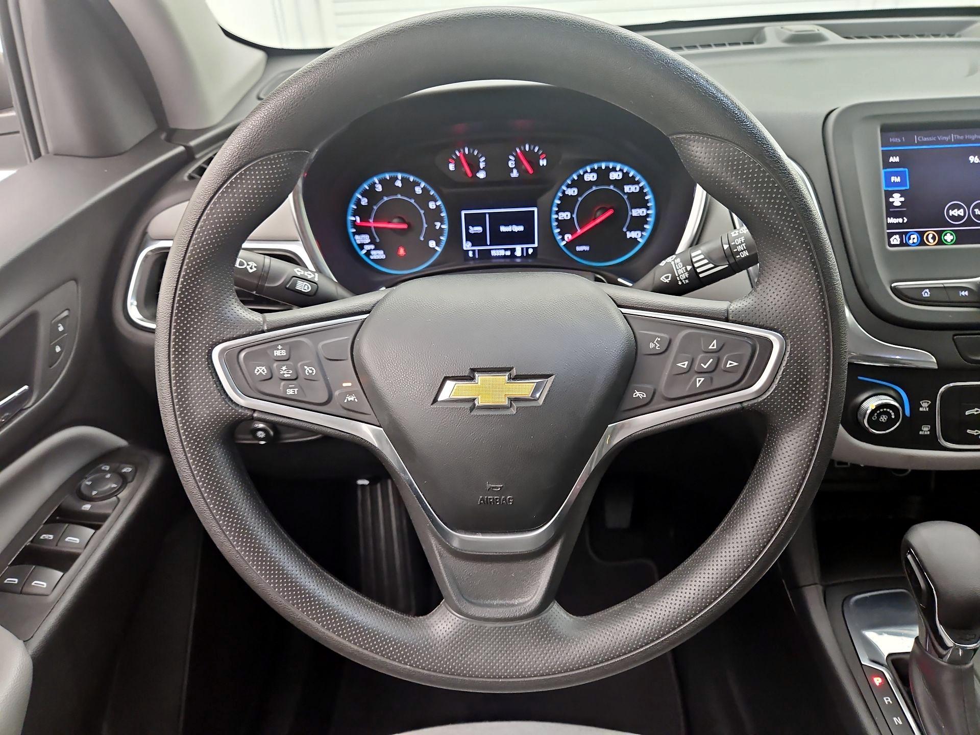 Thumbnail: 2022 Chevrolet Equinox - 10