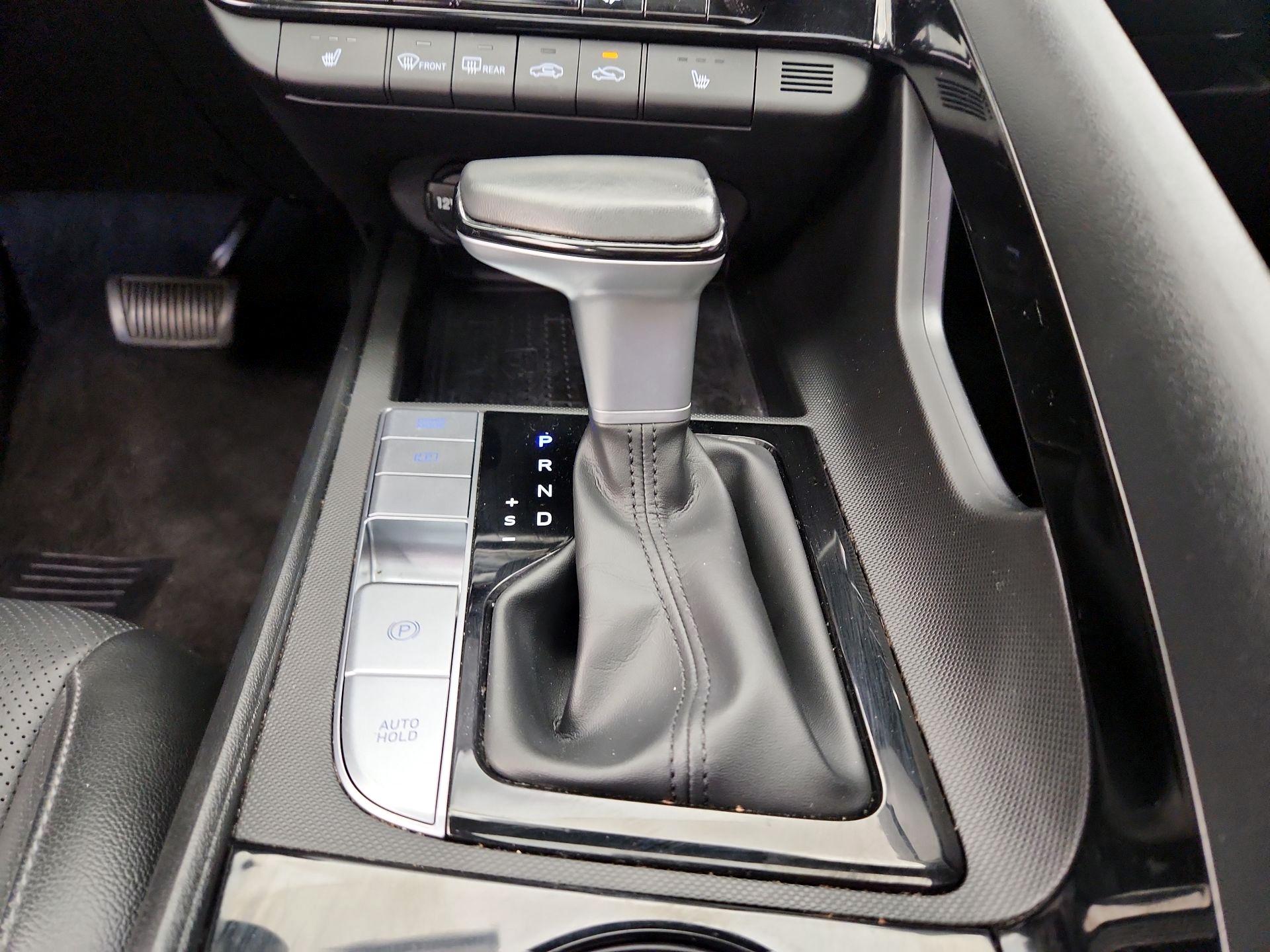 Thumbnail: 2022 Hyundai Elantra - 18