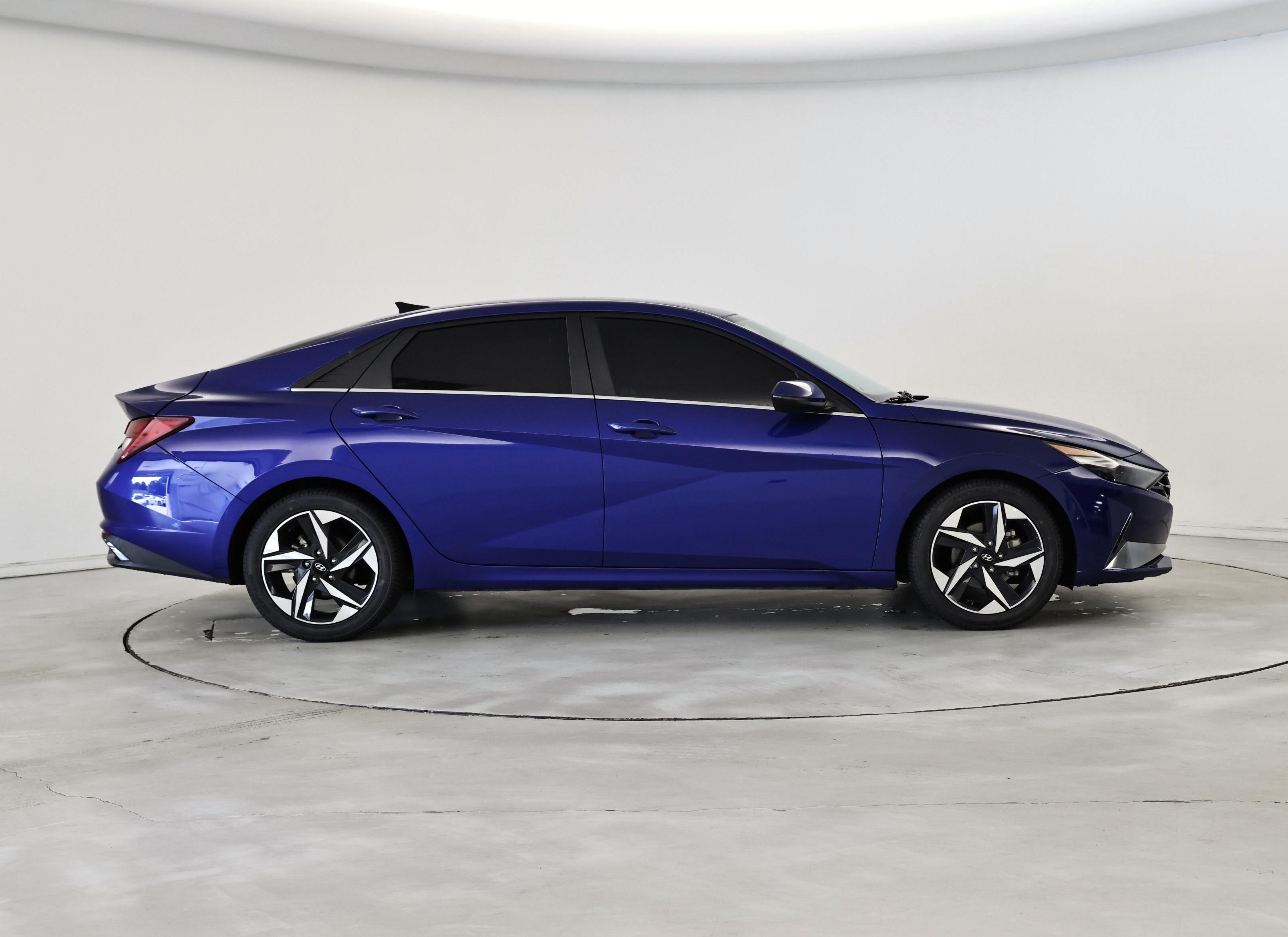 Thumbnail: 2022 Hyundai Elantra - 7