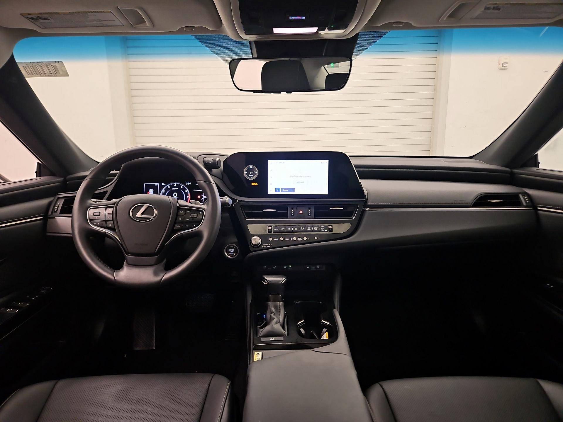 Thumbnail: 2023 Lexus ES - 9