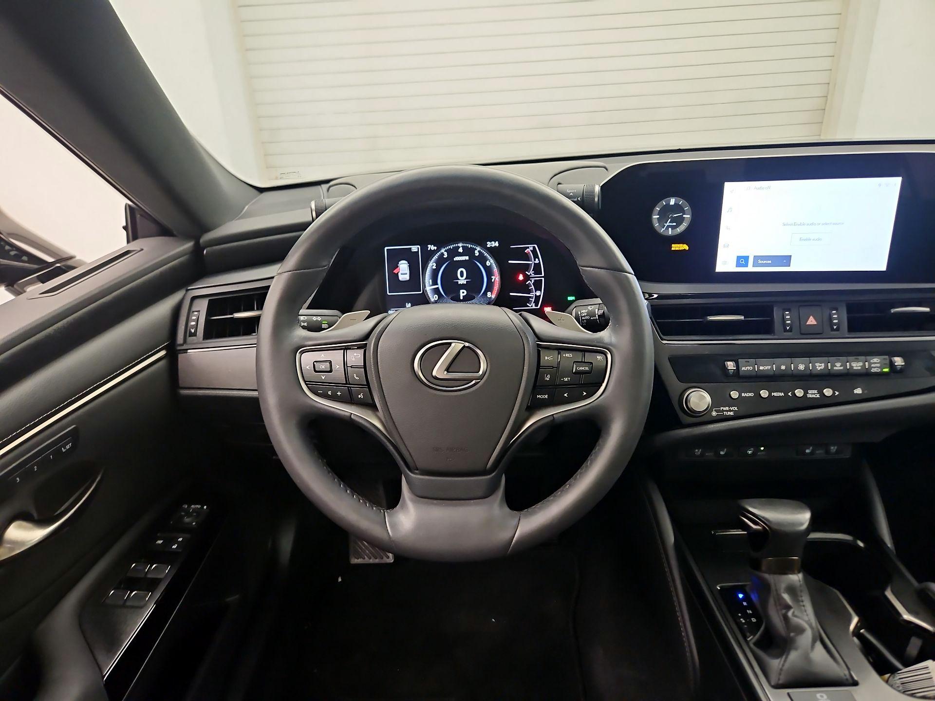 Thumbnail: 2023 Lexus ES - 10