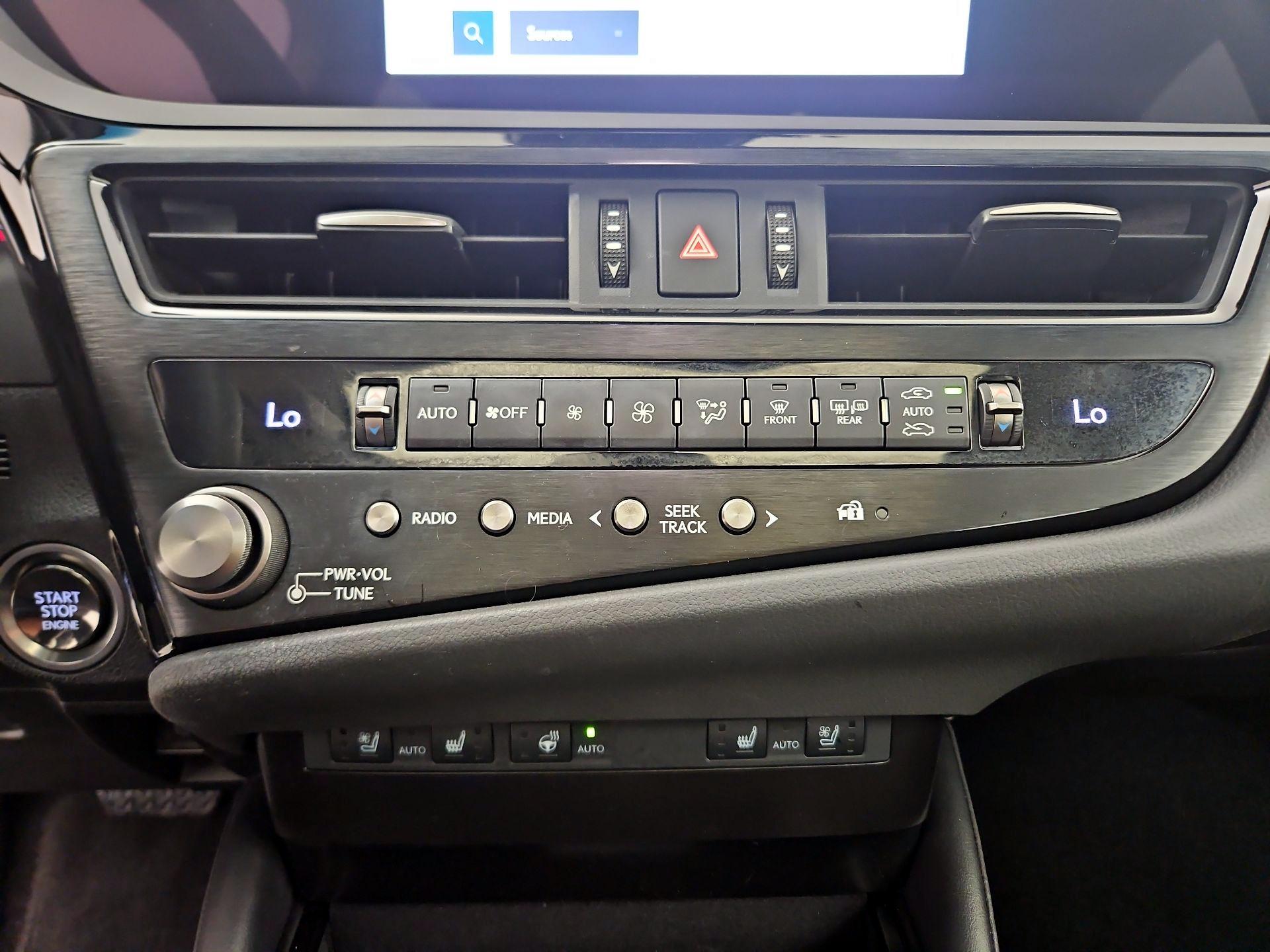 Thumbnail: 2023 Lexus ES - 14