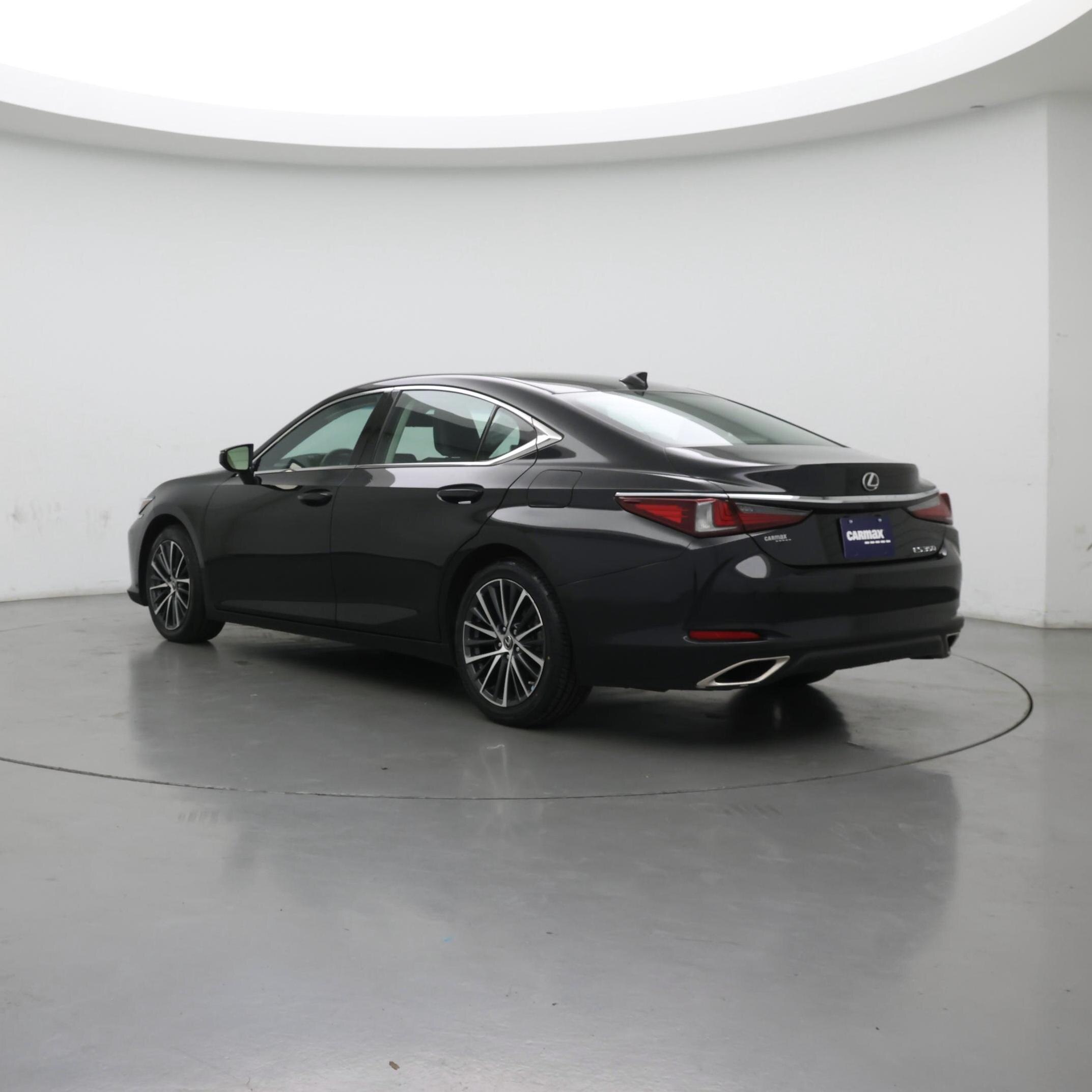 Thumbnail: 2023 Lexus ES - 2