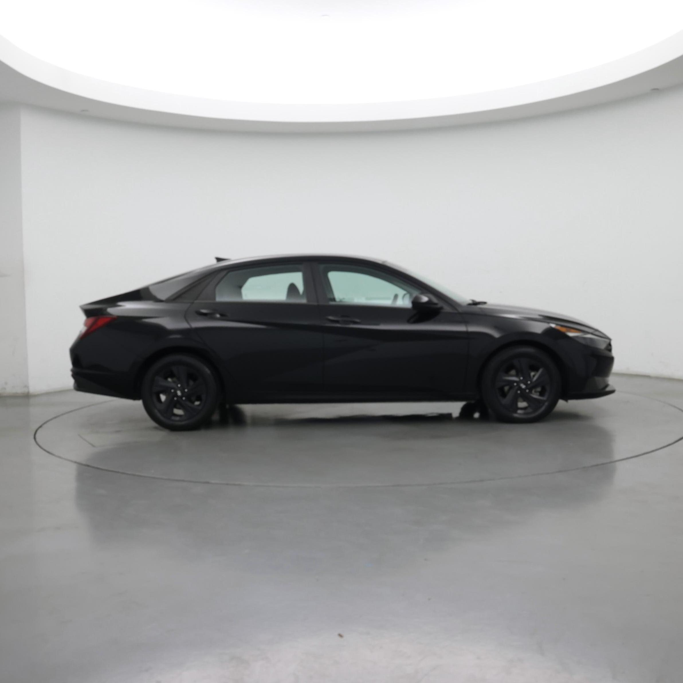 Thumbnail: 2022 Hyundai Elantra - 7