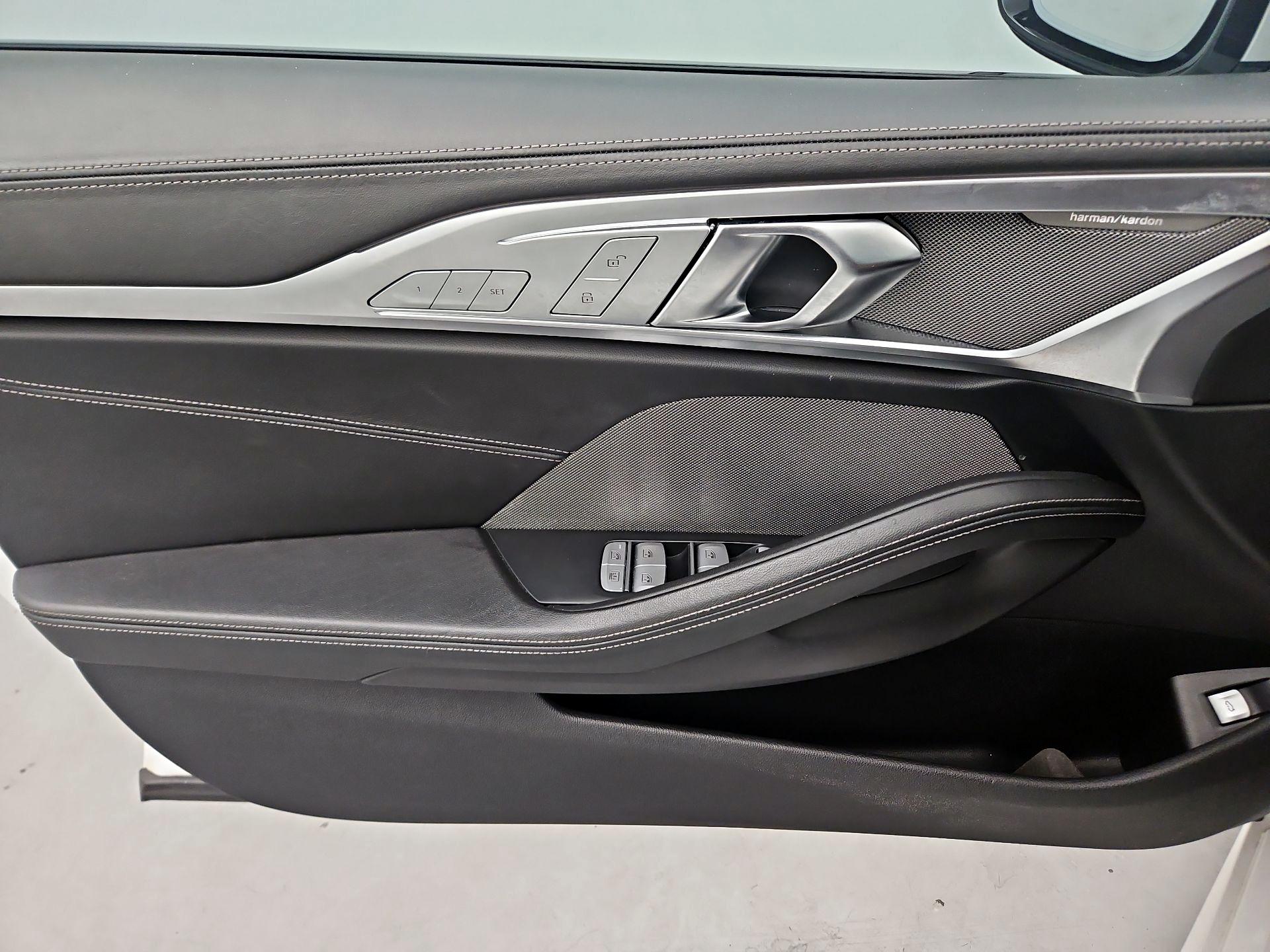 Thumbnail: 2020 BMW 8 Series - 12