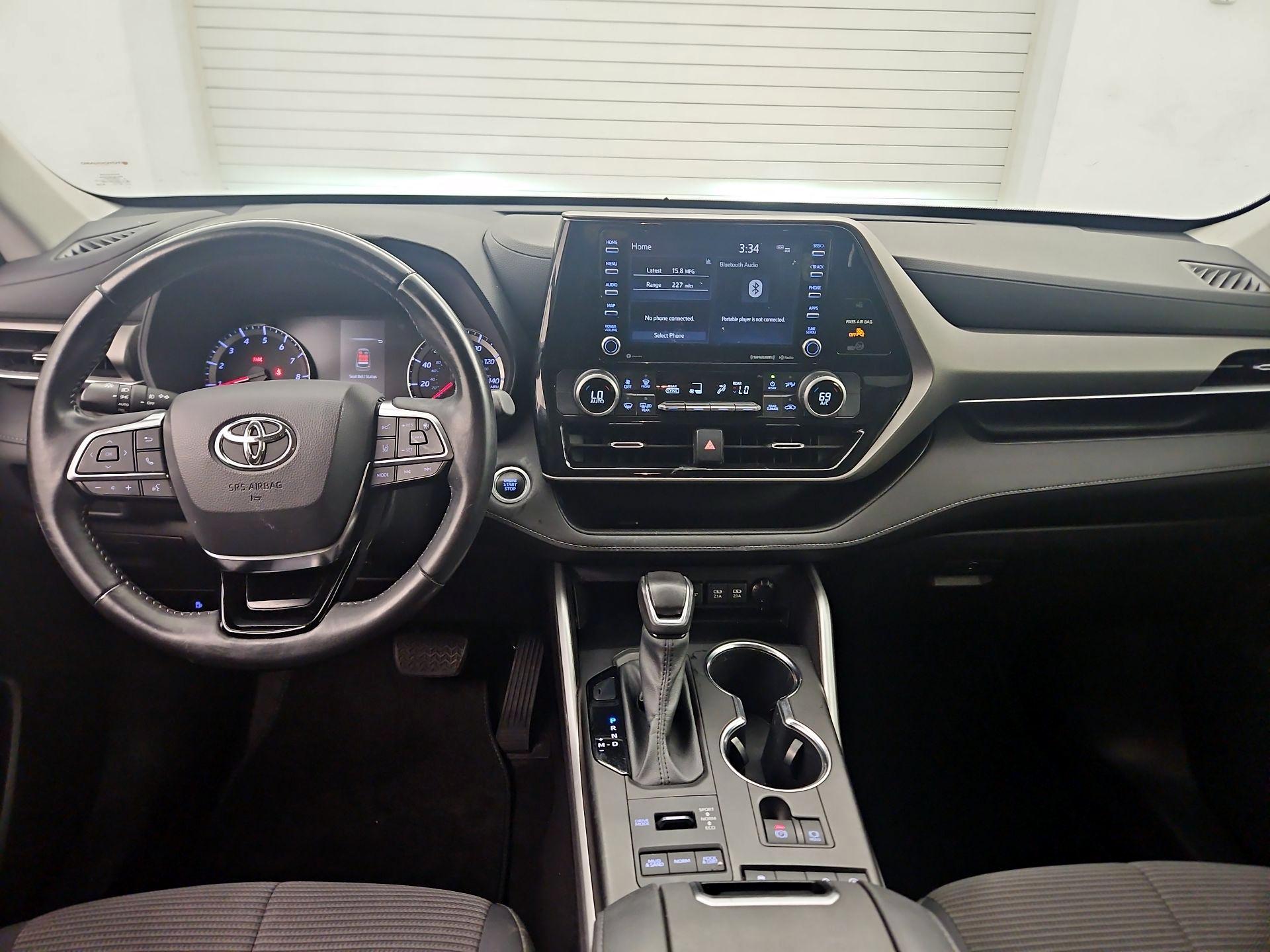 Thumbnail: 2020 Toyota Highlander - 9