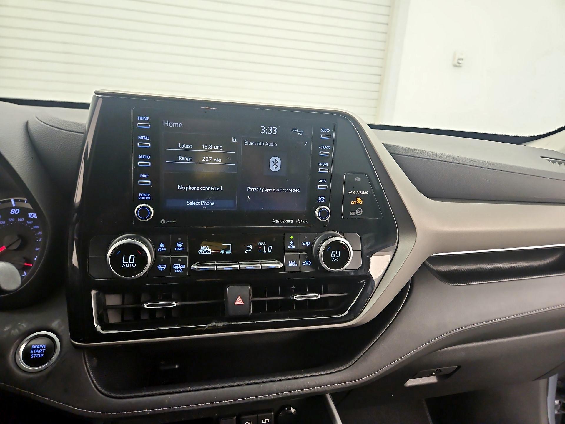 Thumbnail: 2020 Toyota Highlander - 13