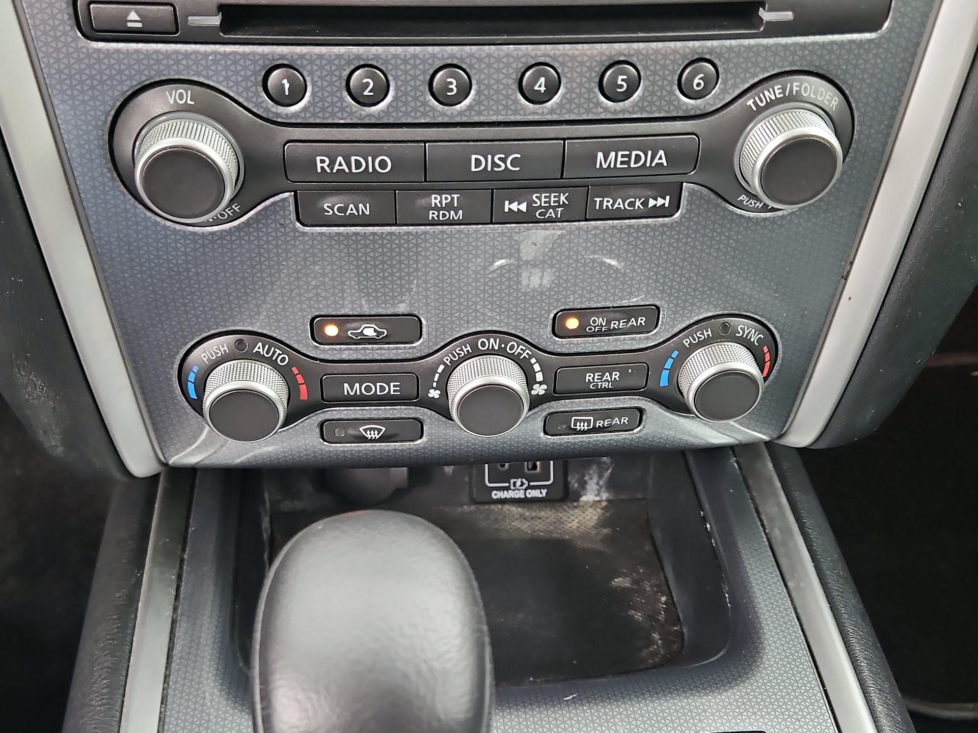 Thumbnail: 2019 Nissan Pathfinder - 17