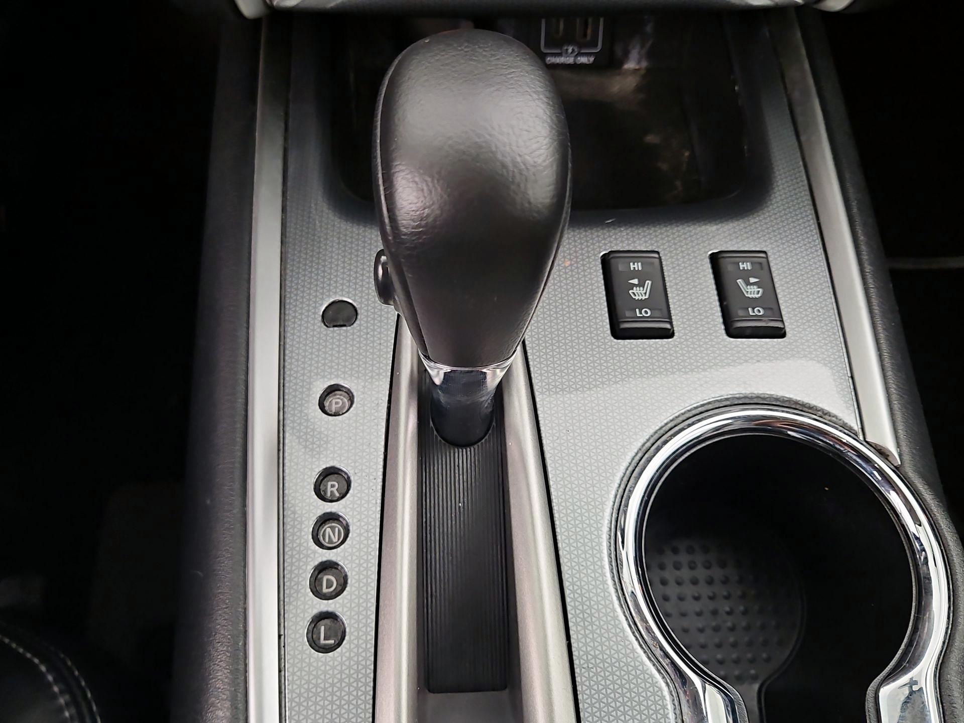 Thumbnail: 2019 Nissan Pathfinder - 18