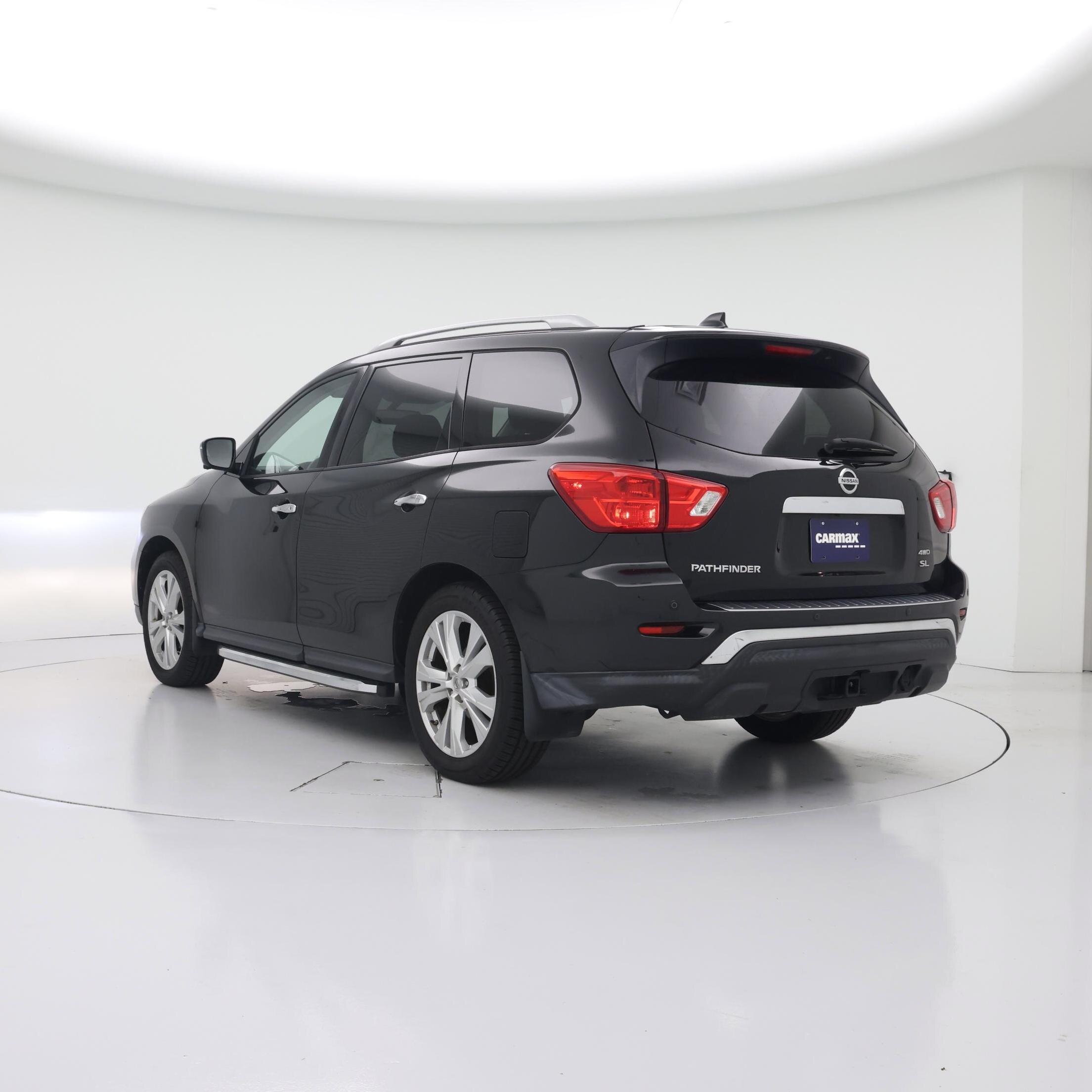Thumbnail: 2019 Nissan Pathfinder - 2