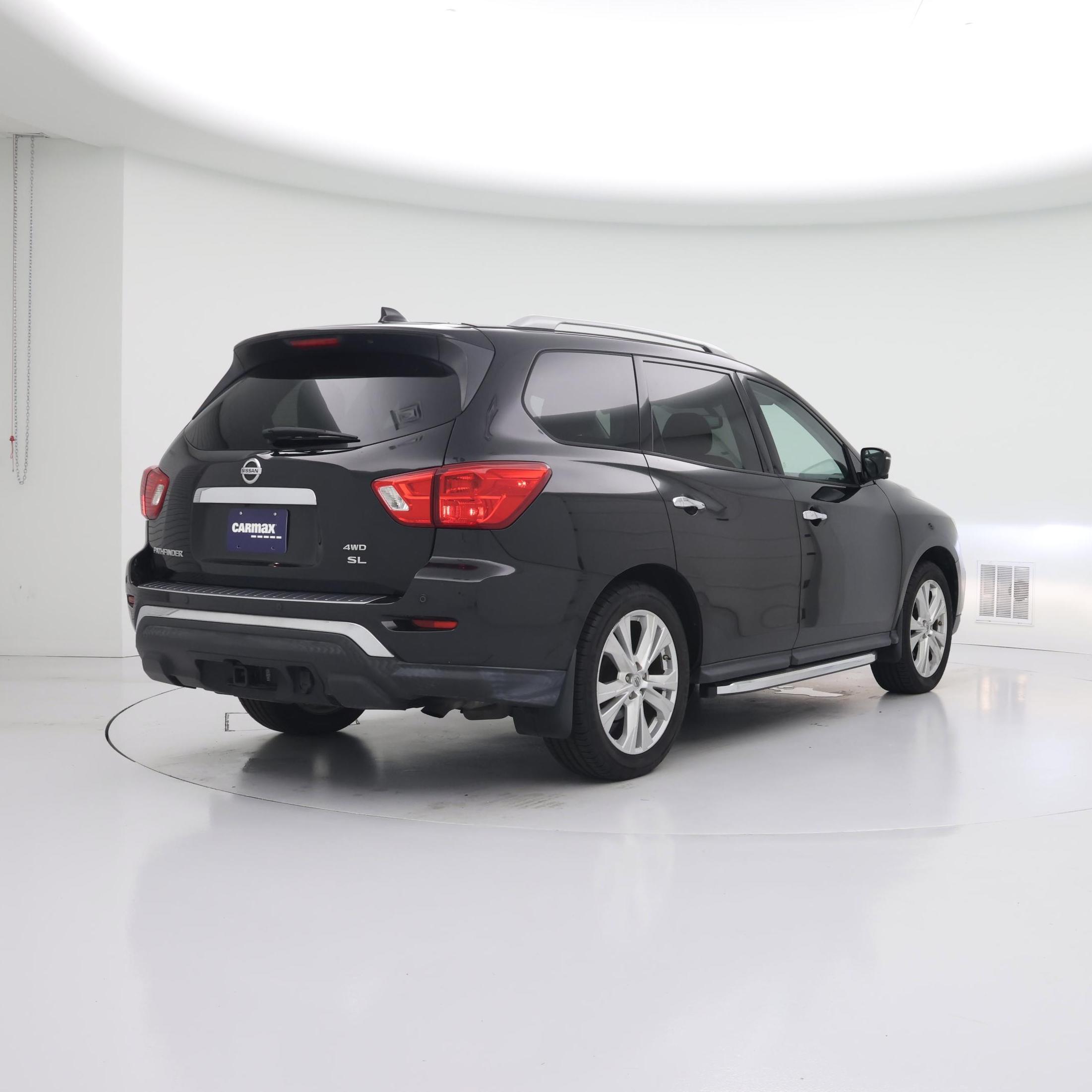 Thumbnail: 2019 Nissan Pathfinder - 8