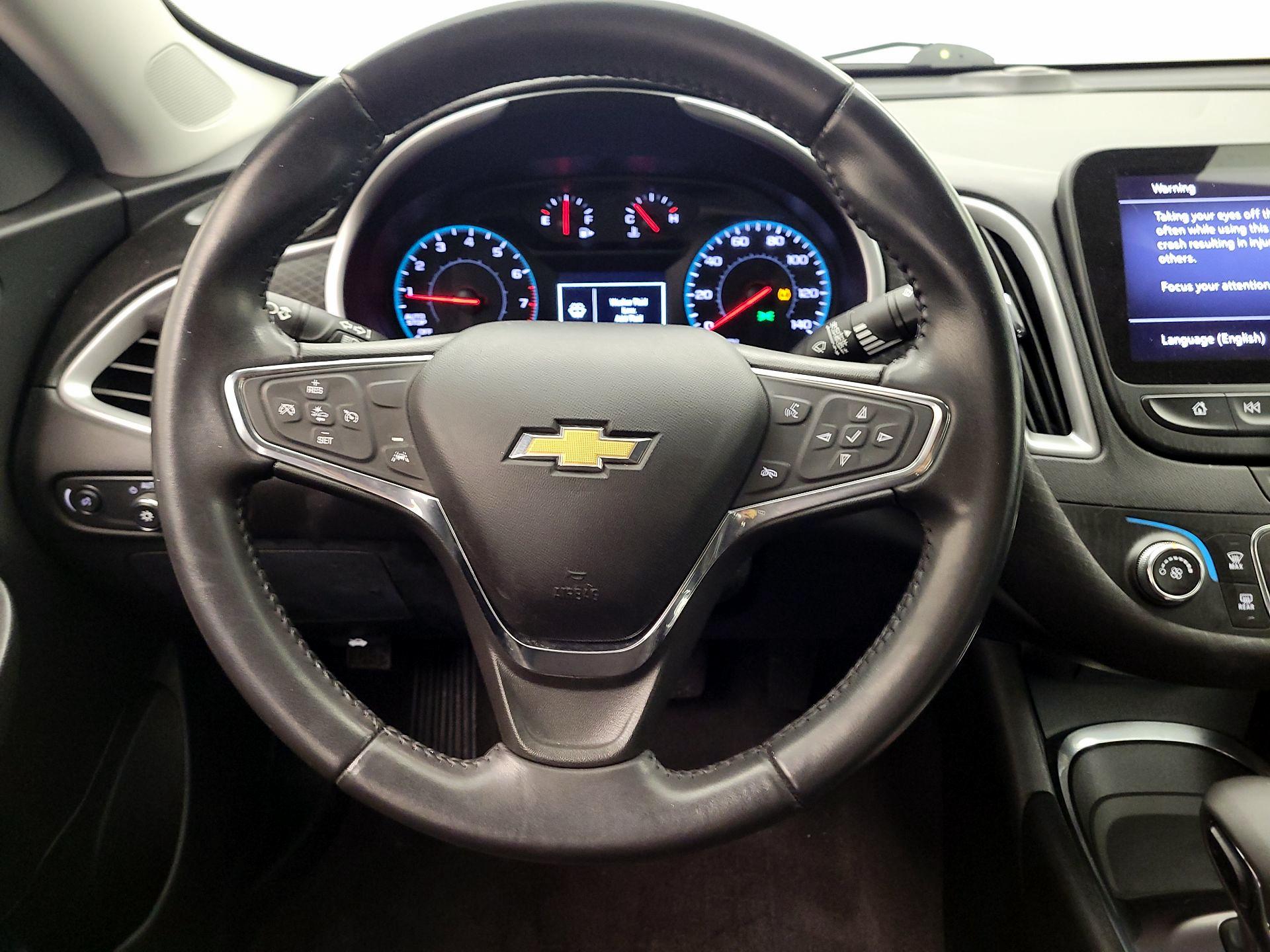 Thumbnail: 2021 Chevrolet Malibu - 10