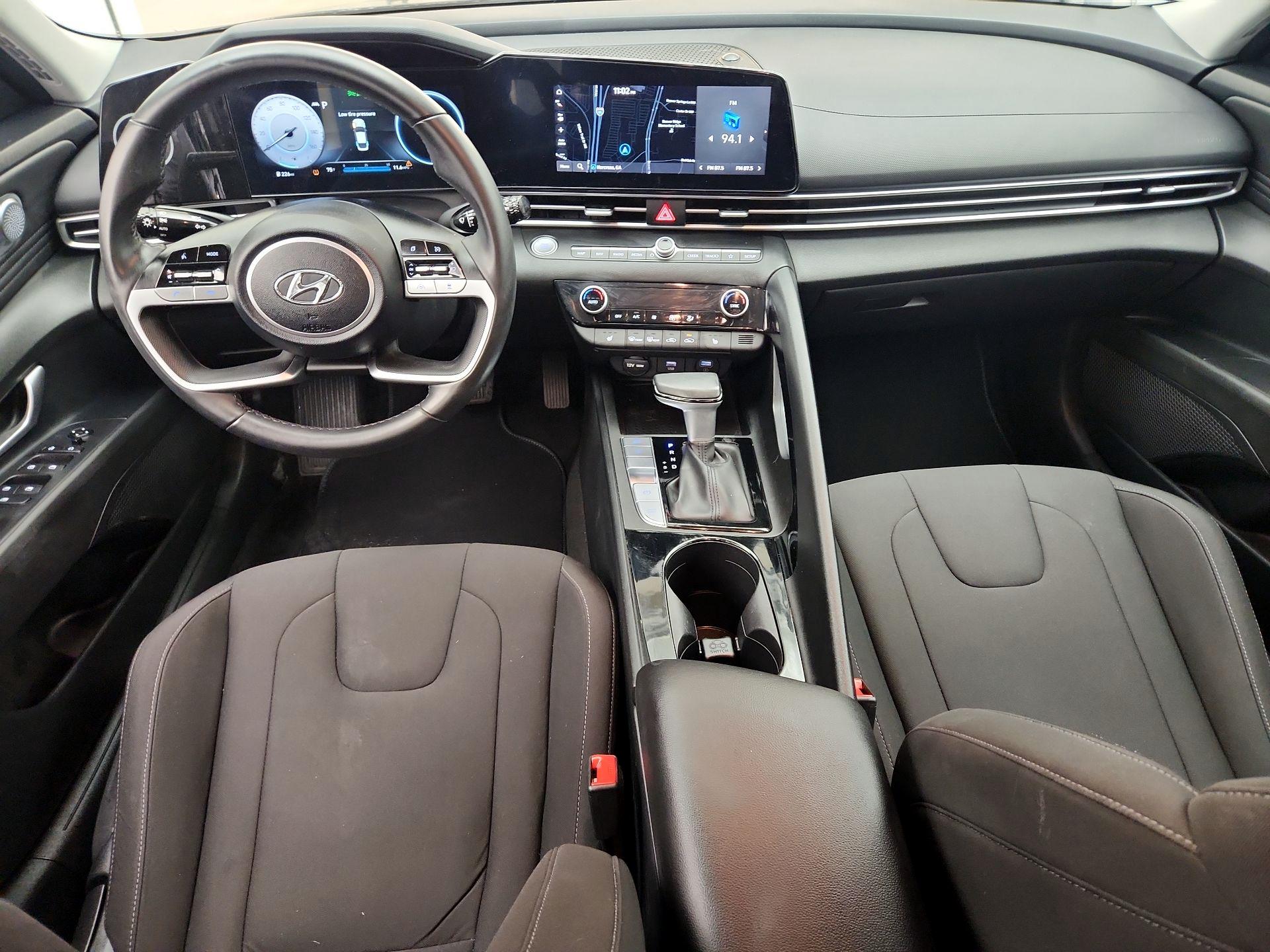 Thumbnail: 2023 Hyundai Elantra - 9