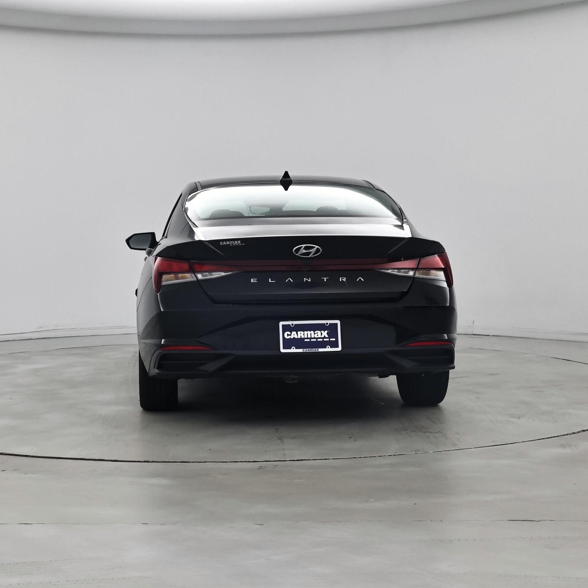 Thumbnail: 2023 Hyundai Elantra - 6