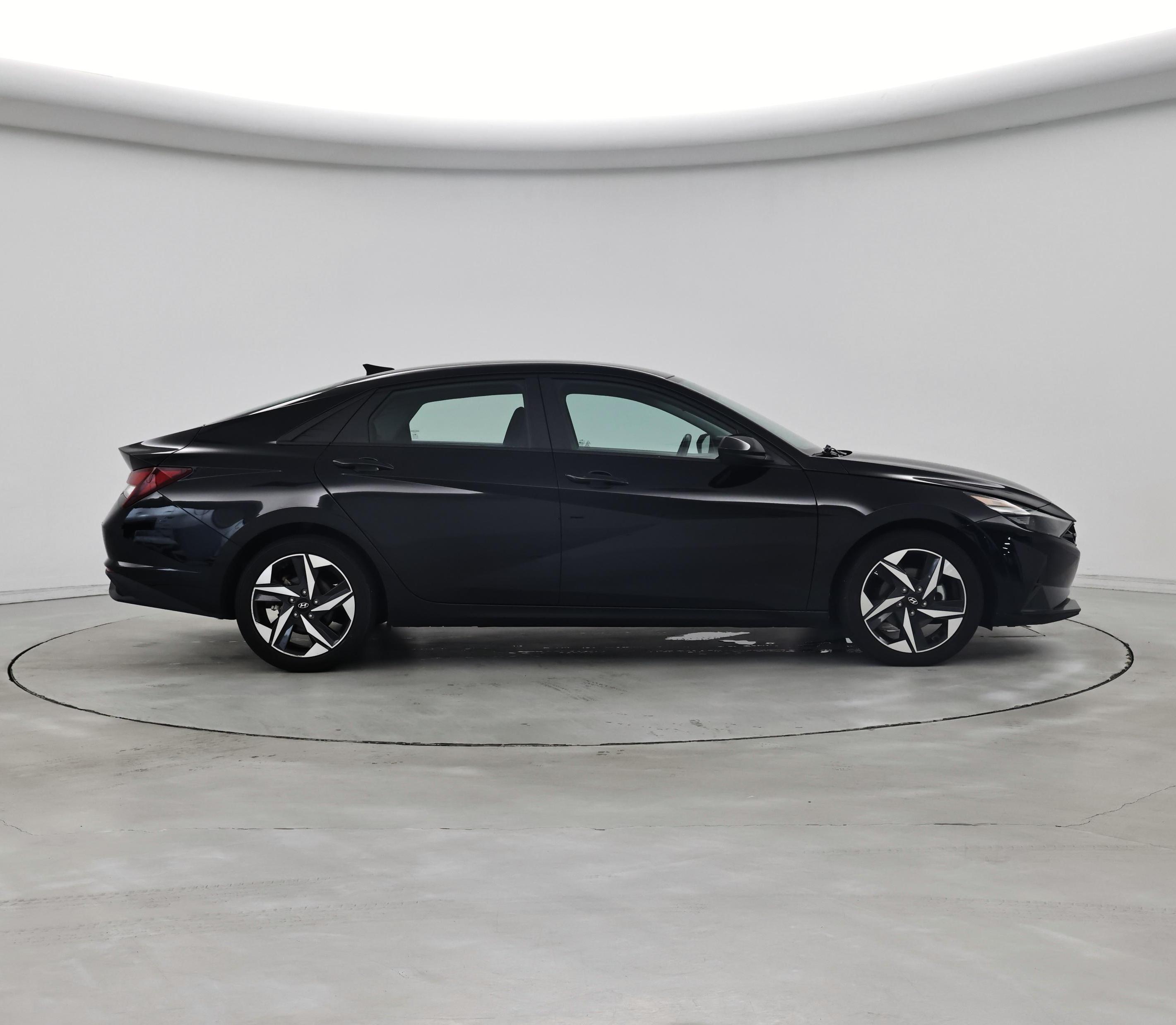Thumbnail: 2023 Hyundai Elantra - 7