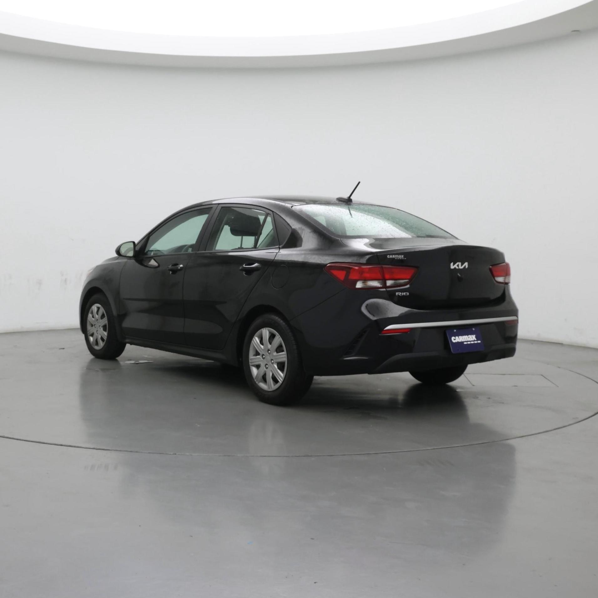 Thumbnail: 2022 Kia Rio - 2