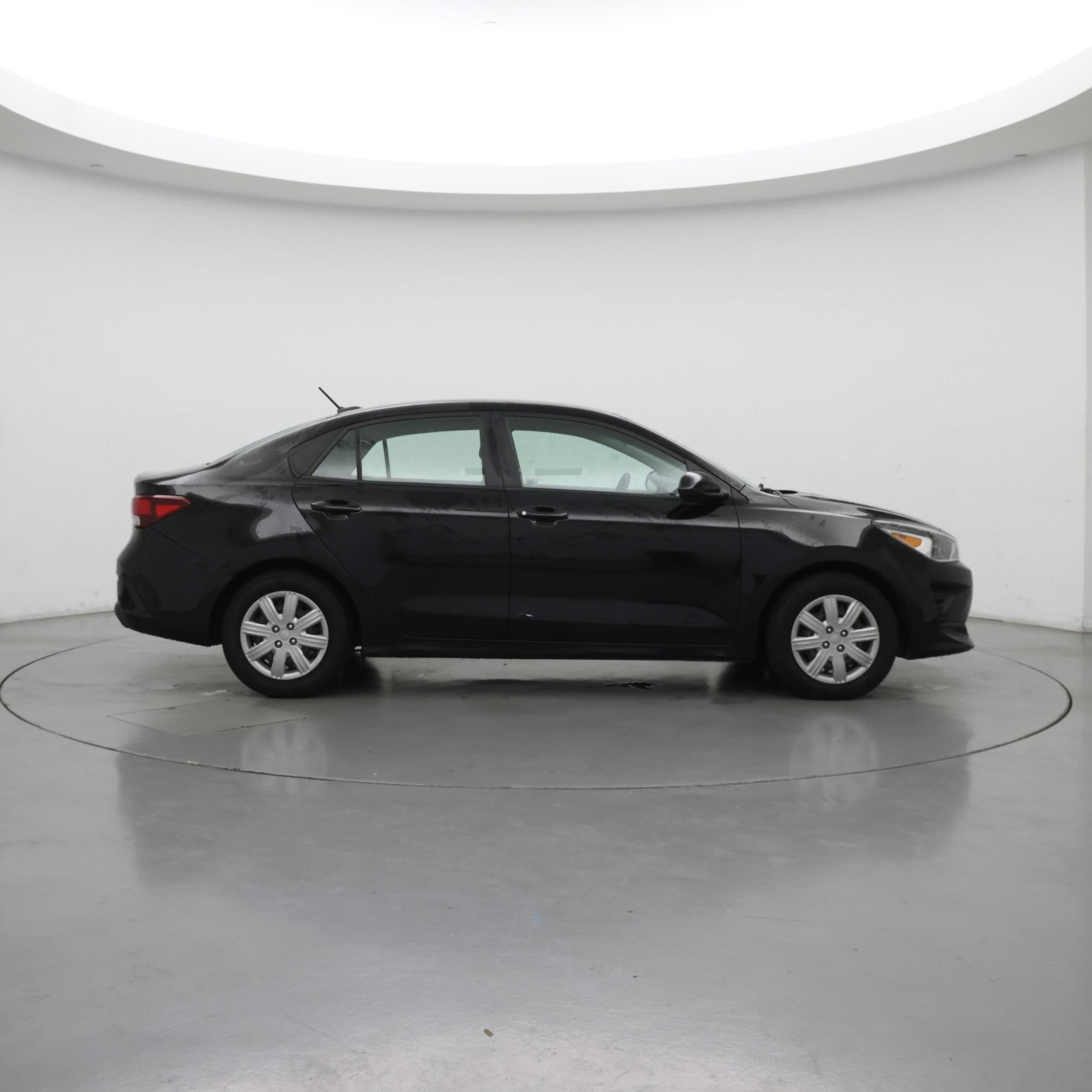 Thumbnail: 2022 Kia Rio - 7