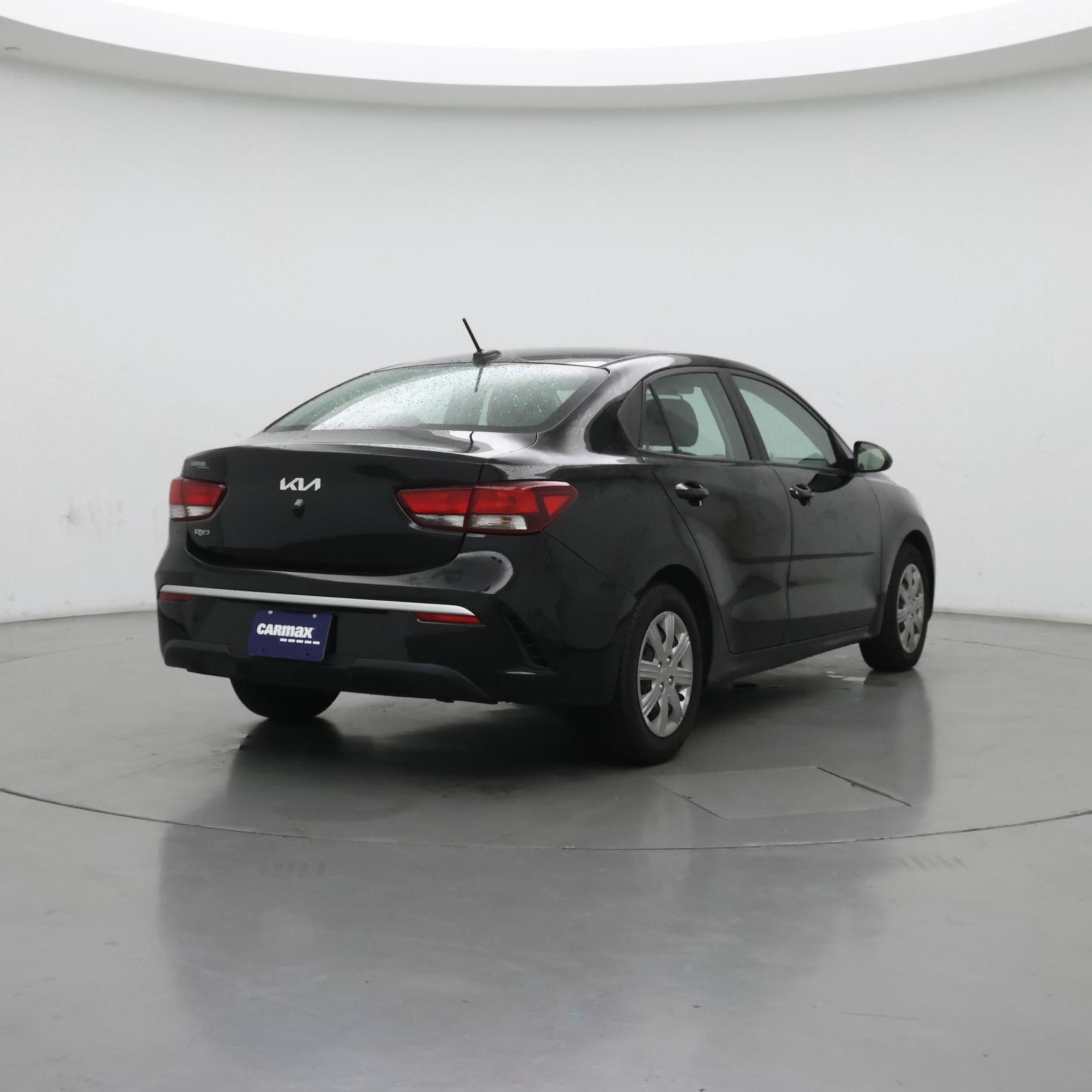 Thumbnail: 2022 Kia Rio - 8