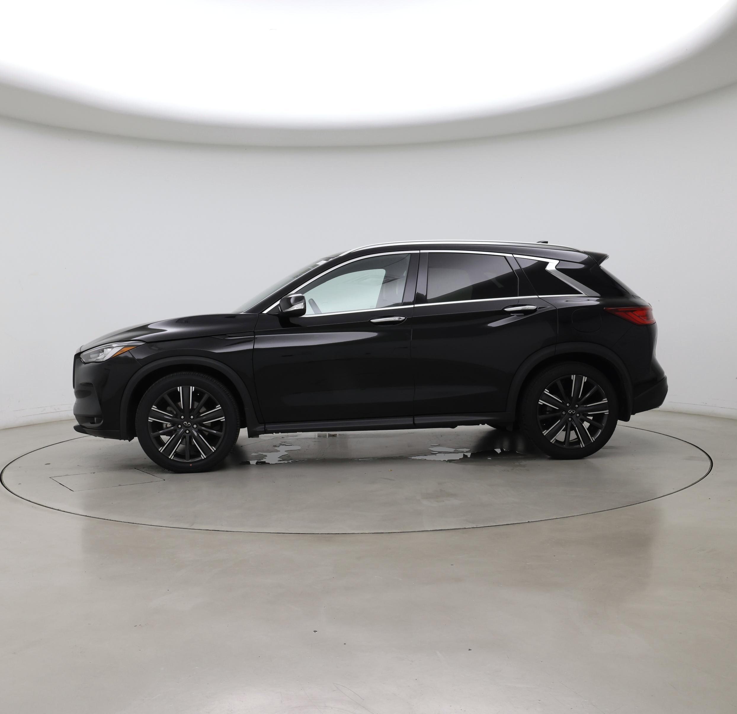 Thumbnail: 2022 INFINITI QX50 - 3