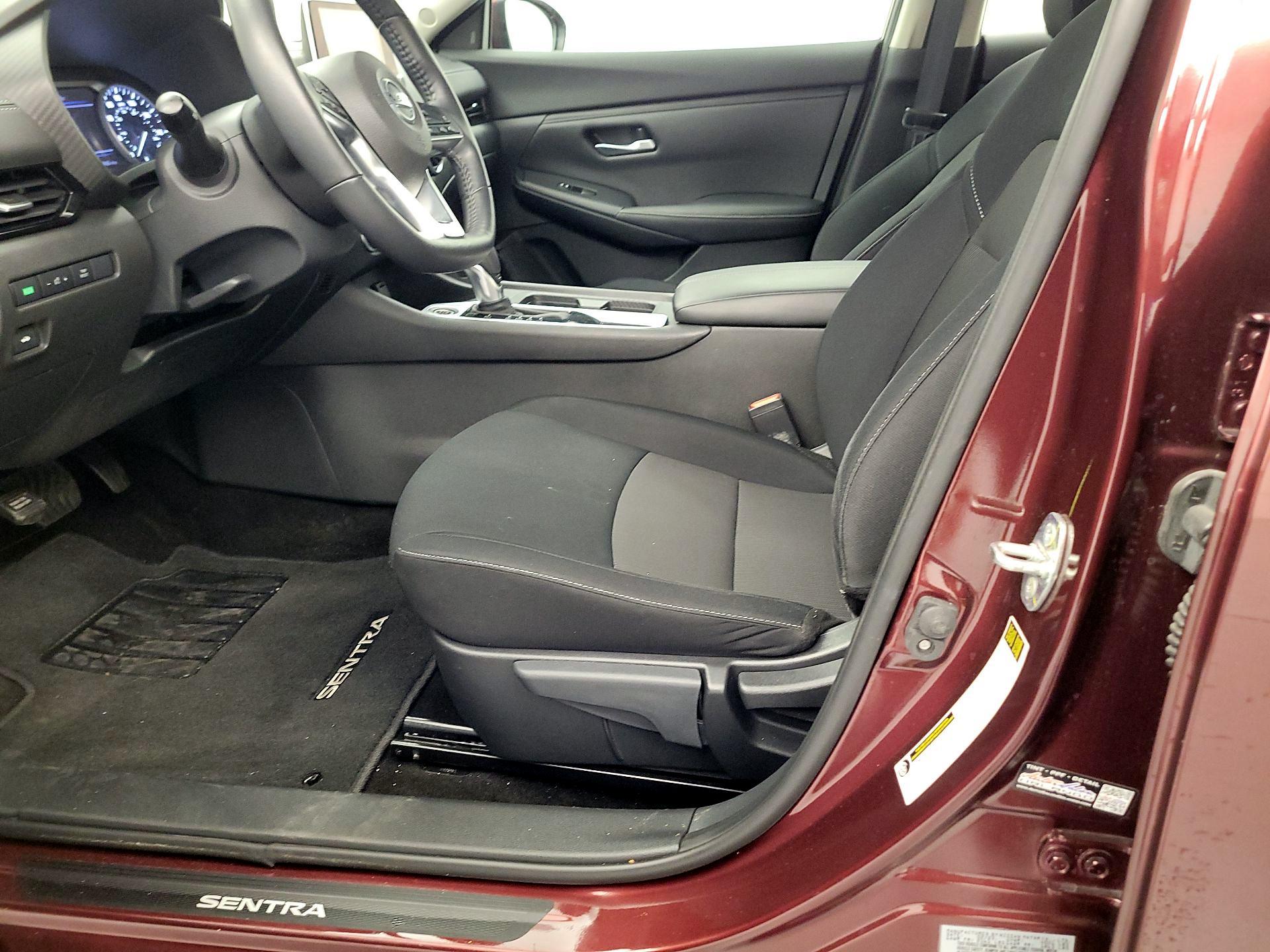 Thumbnail: 2023 Nissan Sentra - 11