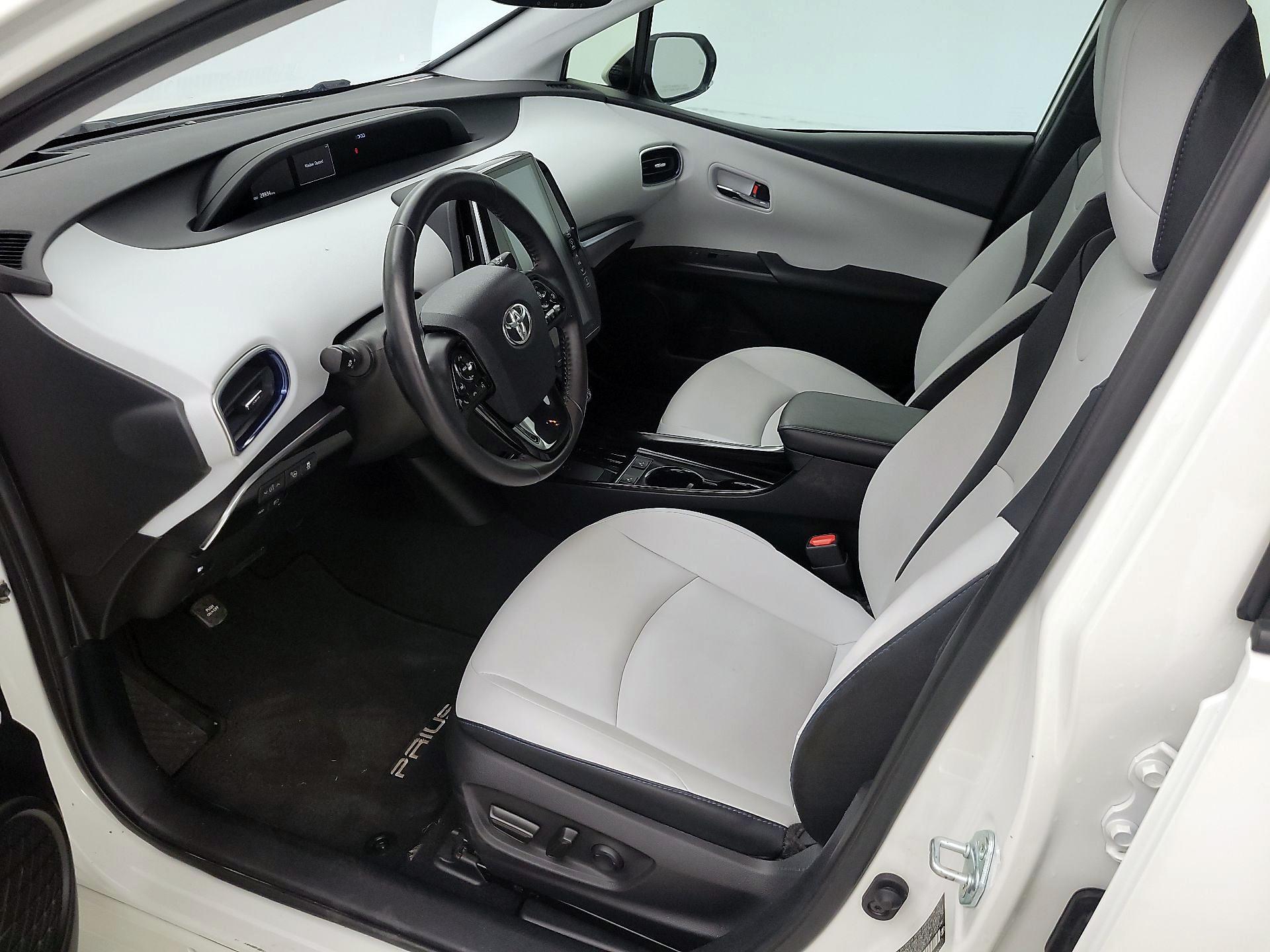 Thumbnail: 2019 Toyota Prius - 11