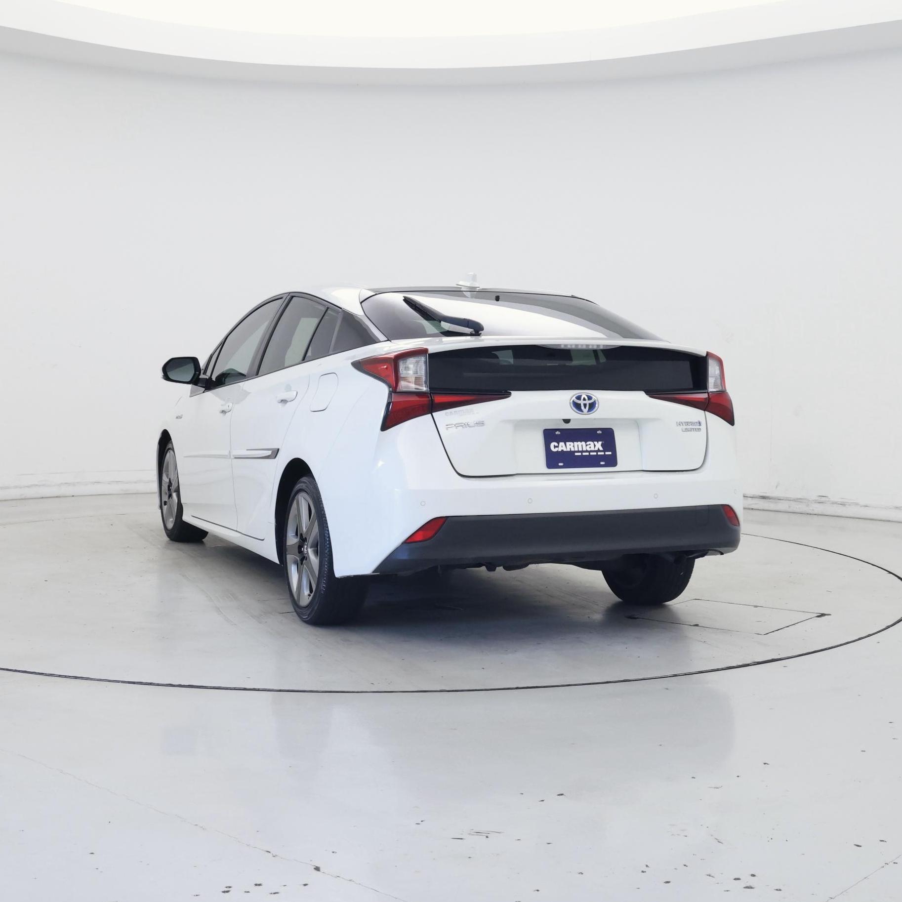 Thumbnail: 2019 Toyota Prius - 2