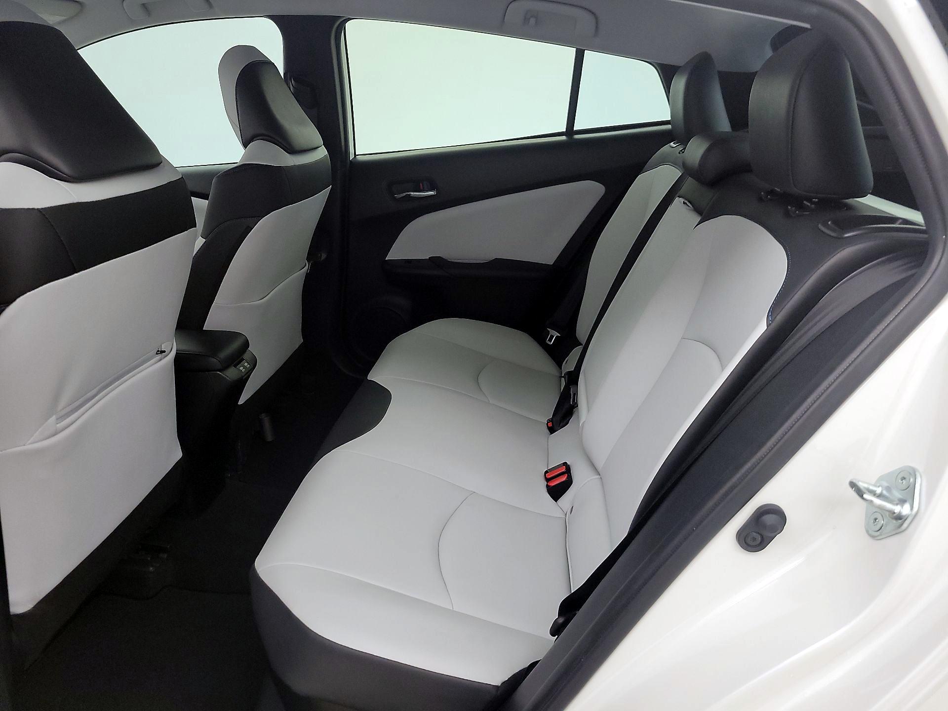 Thumbnail: 2019 Toyota Prius - 20
