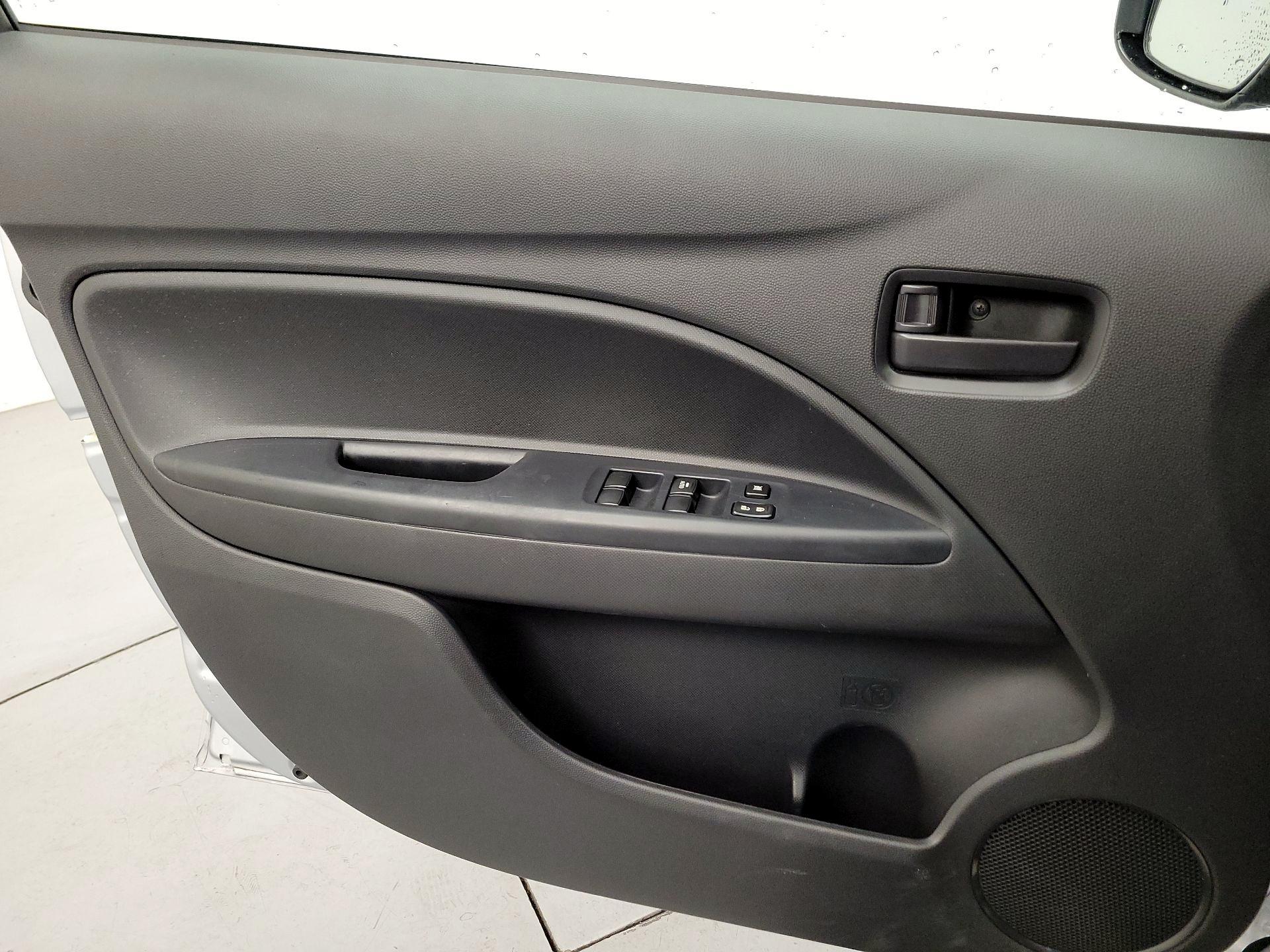 Thumbnail: 2019 Mitsubishi Mirage G4 - 12