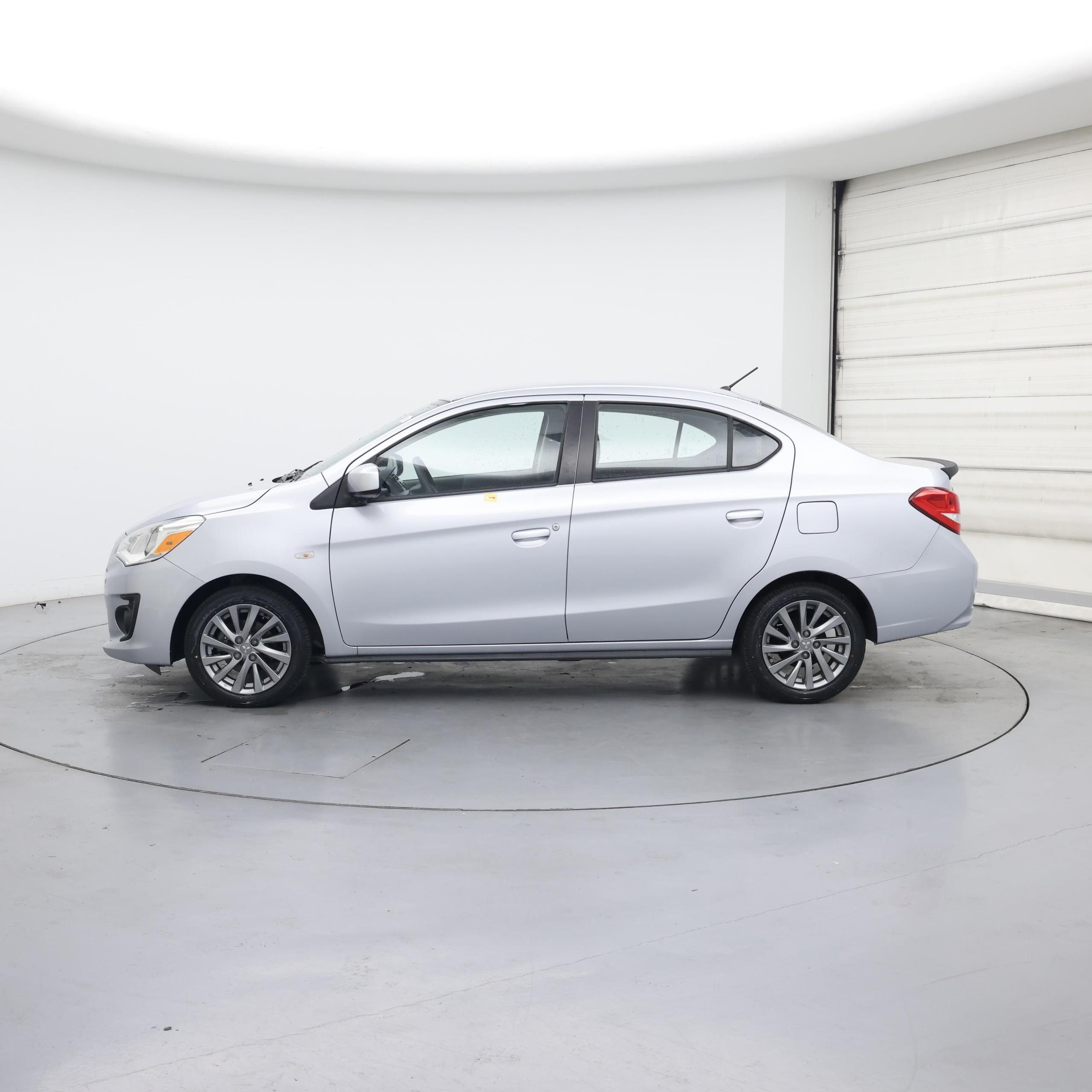 Thumbnail: 2019 Mitsubishi Mirage G4 - 3