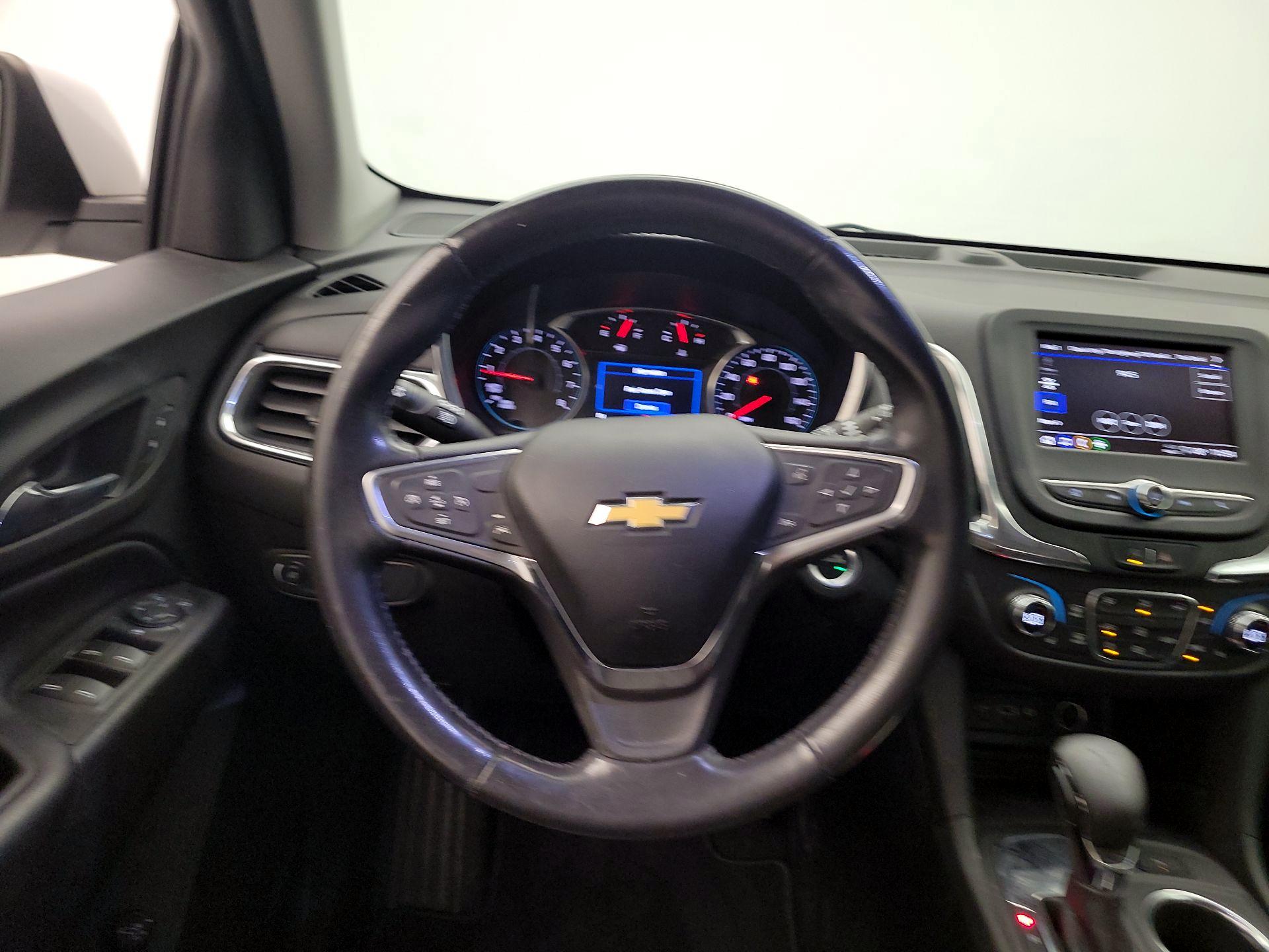 Thumbnail: 2022 Chevrolet Equinox - 10