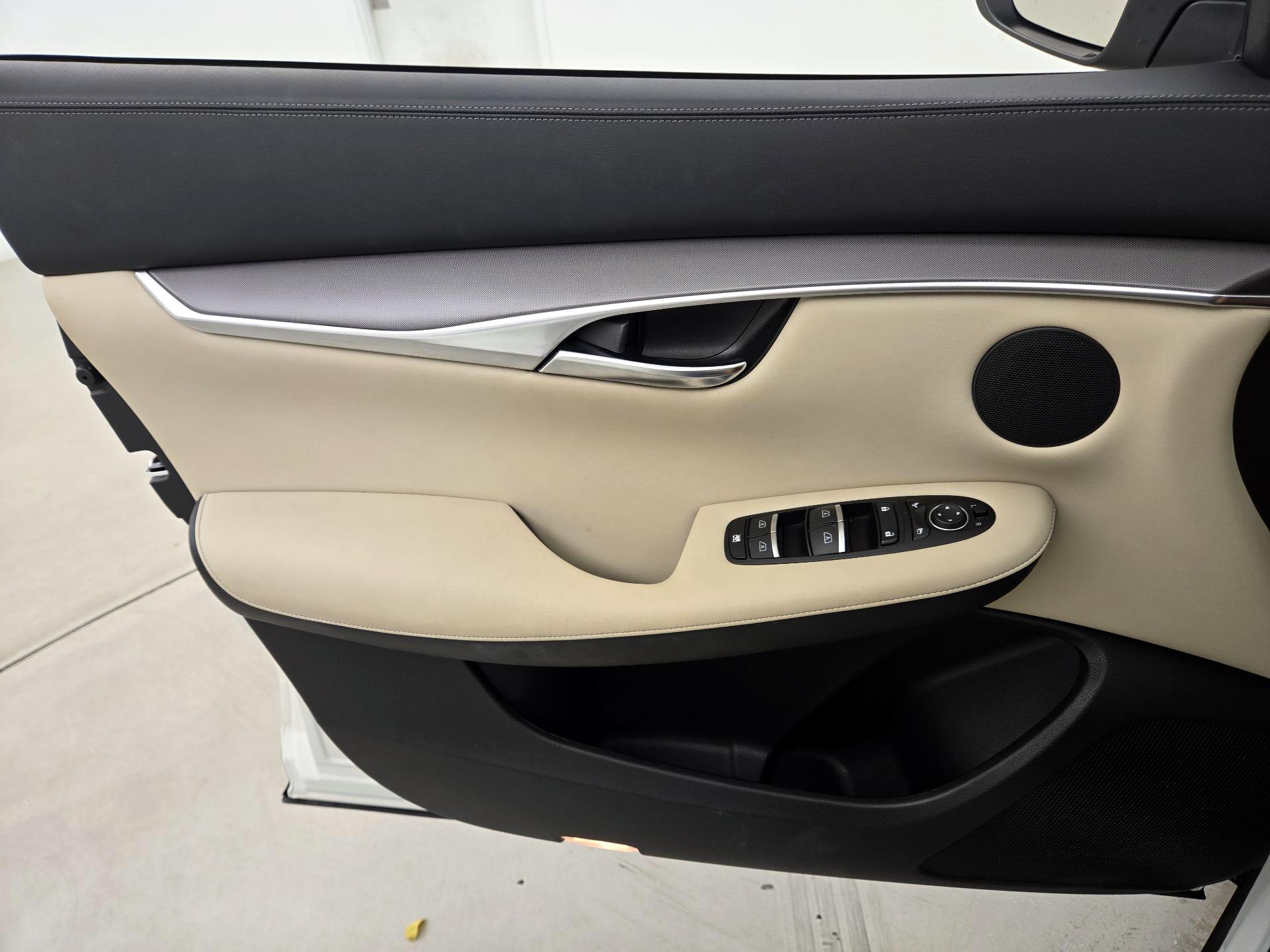 Thumbnail: 2022 INFINITI QX50 - 12