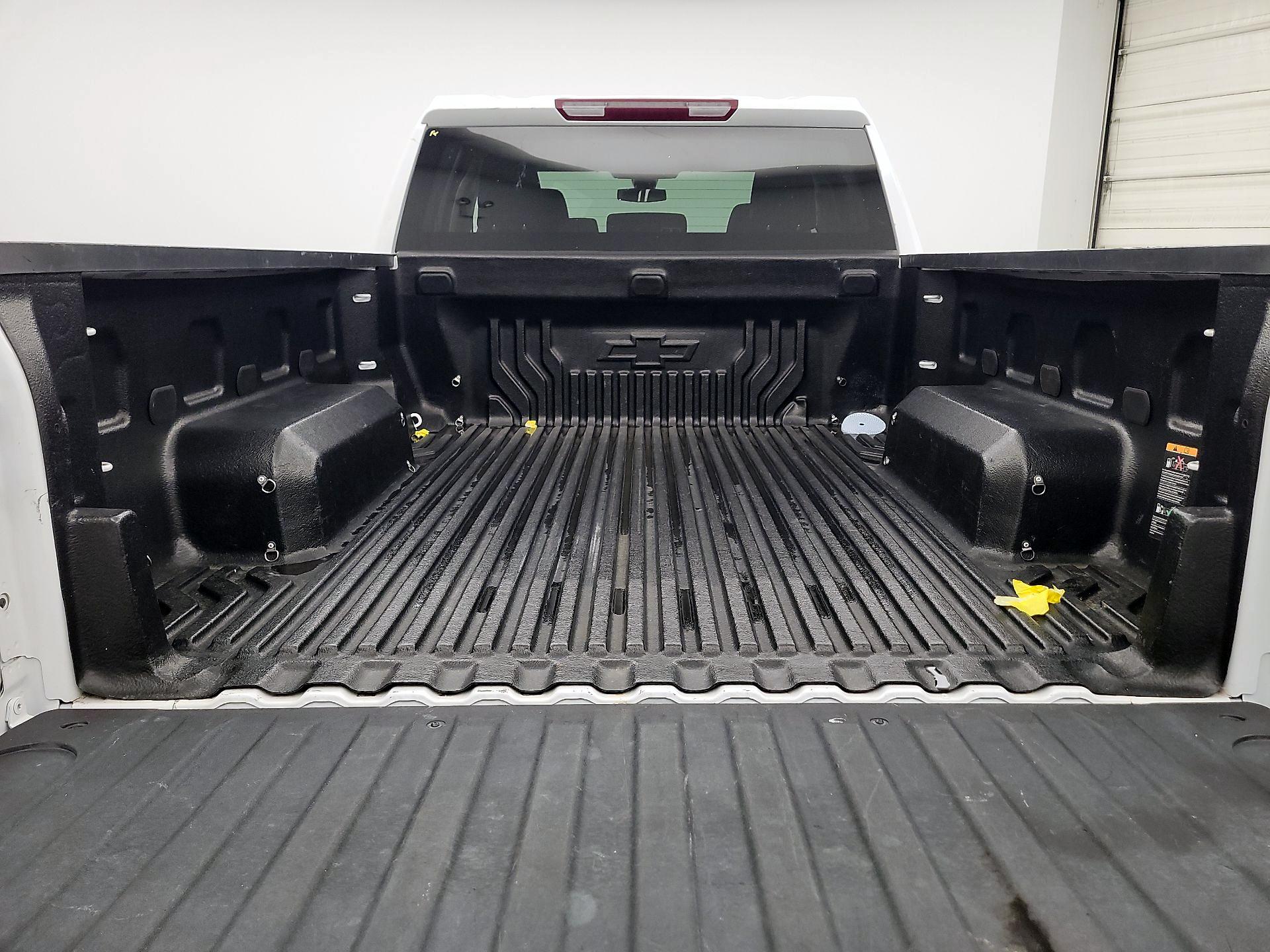 Thumbnail: 2022 Chevrolet Silverado 1500 - 16