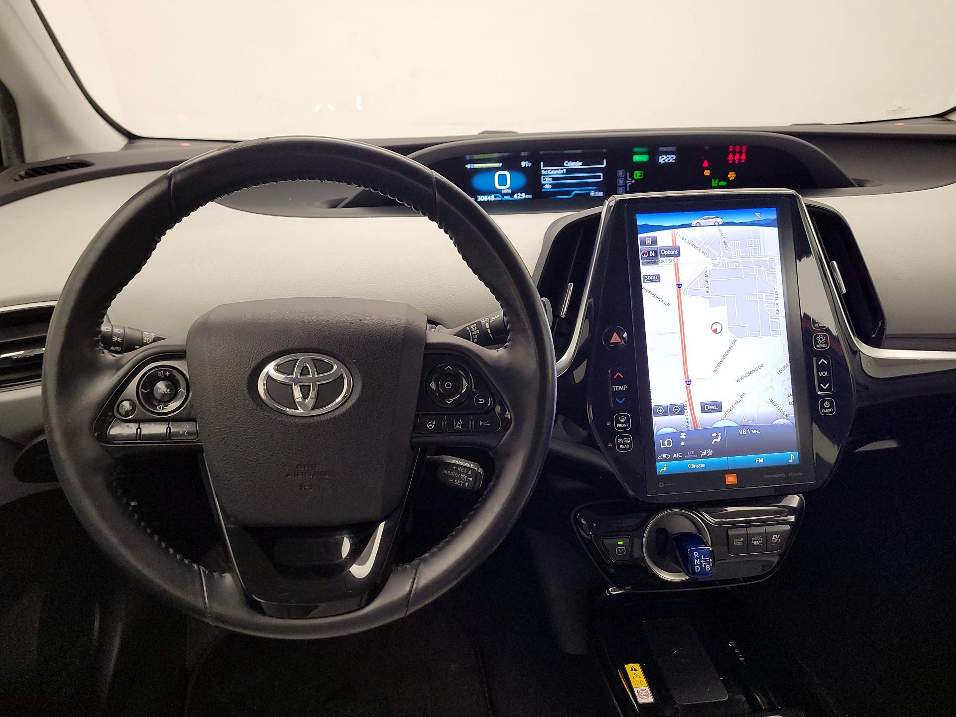 Thumbnail: 2021 Toyota Prius Prime - 10