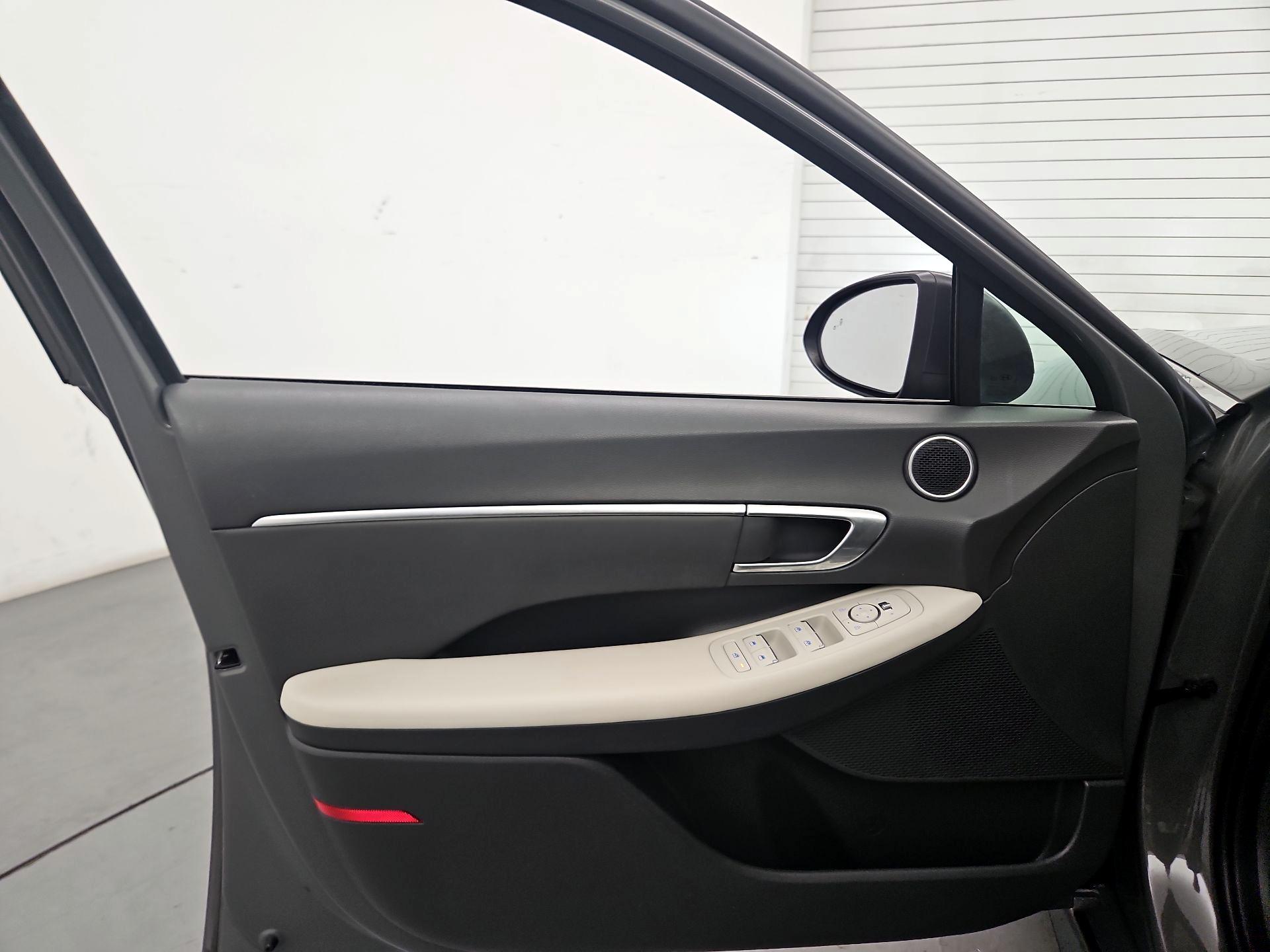 Thumbnail: 2022 Hyundai Sonata - 12