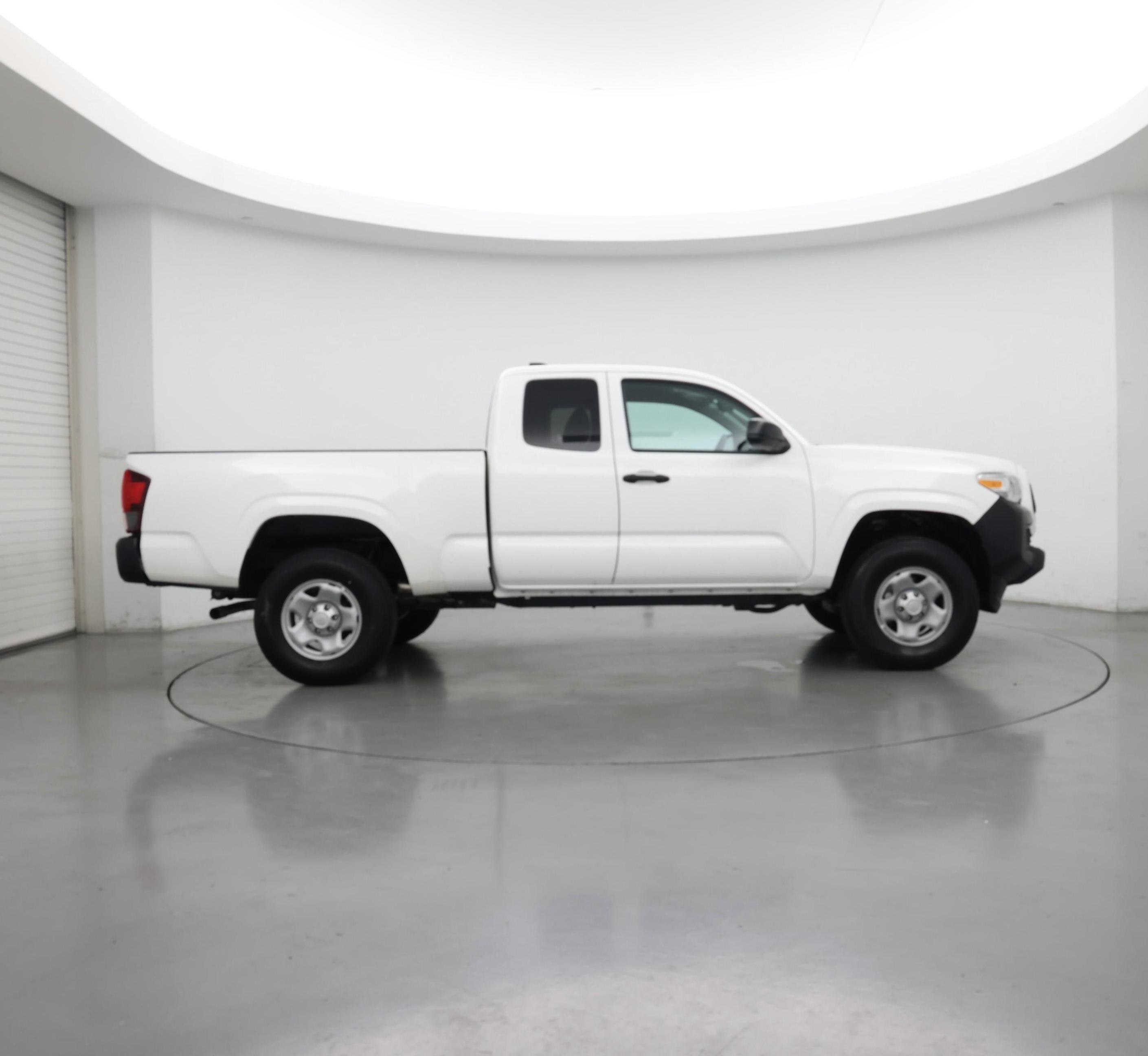 Thumbnail: 2023 Toyota Tacoma - 7